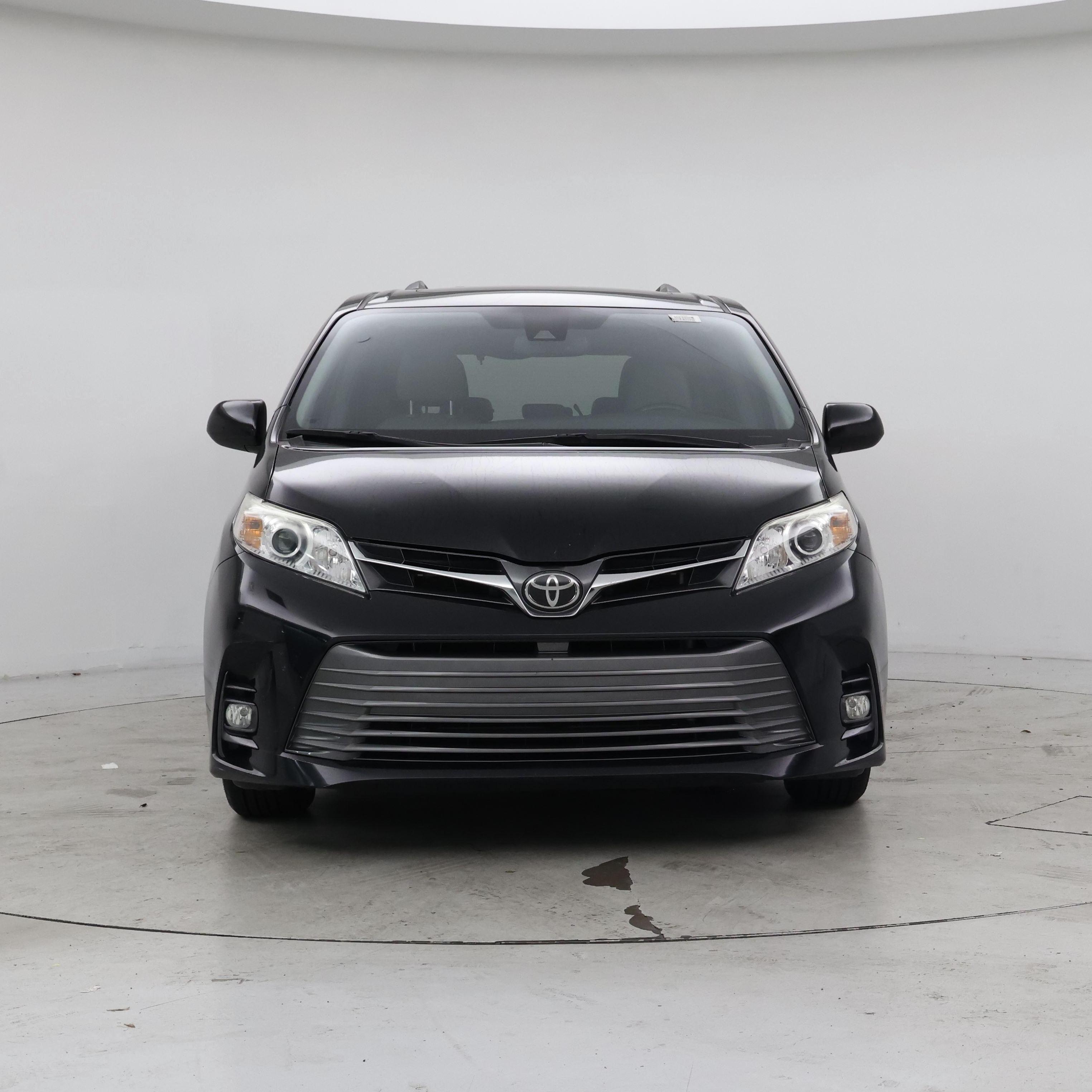 Thumbnail: 2019 Toyota Sienna - 5