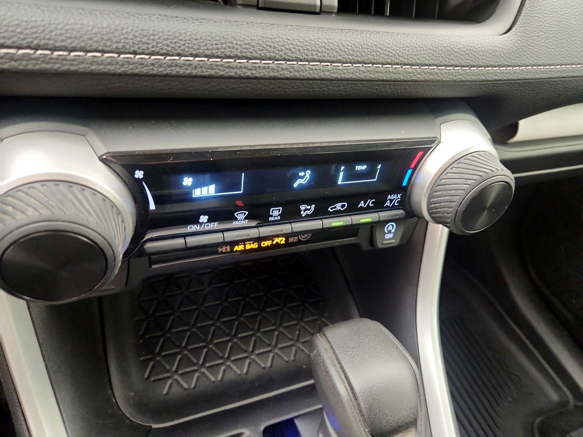 Thumbnail: 2024 Toyota RAV4 - 17