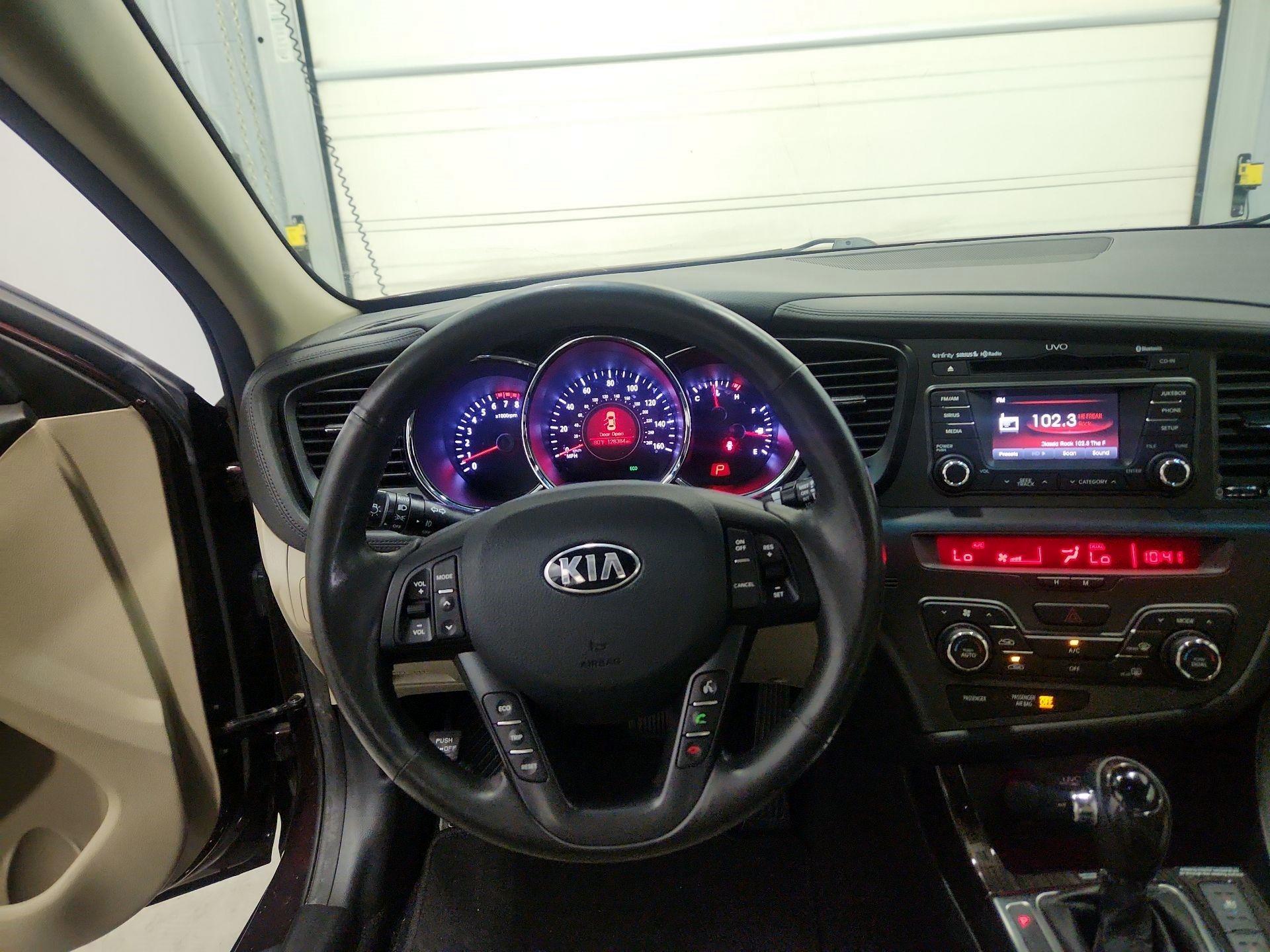Thumbnail: 2013 Kia Optima - 10