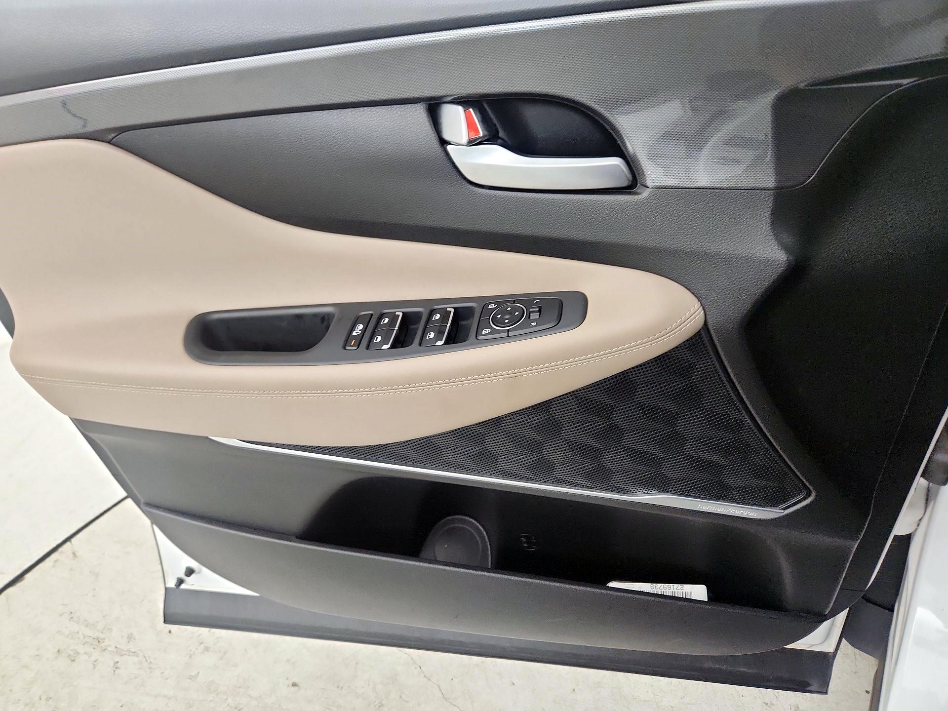 Thumbnail: 2022 Hyundai Santa Fe - 12