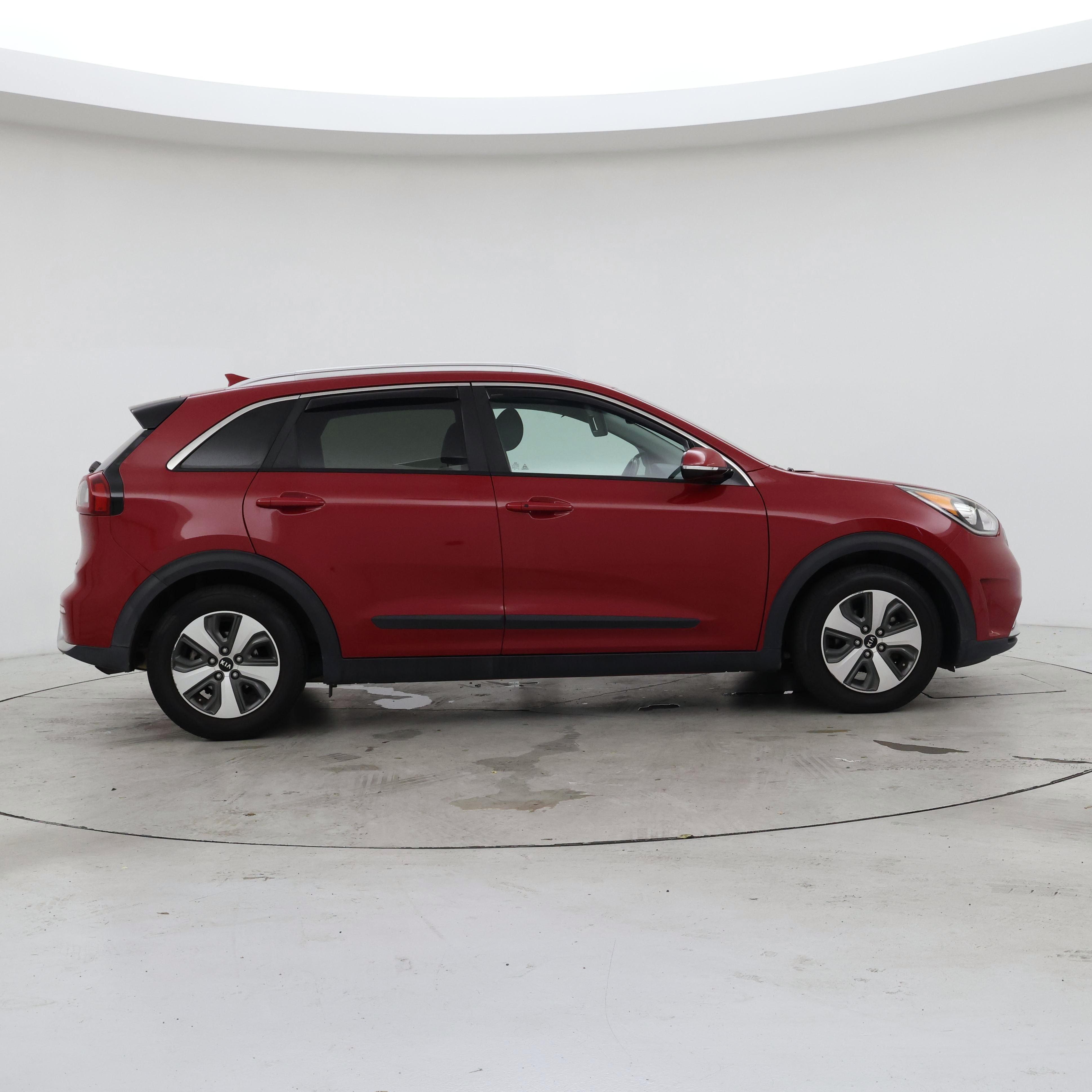 Thumbnail: 2018 Kia Niro - 7