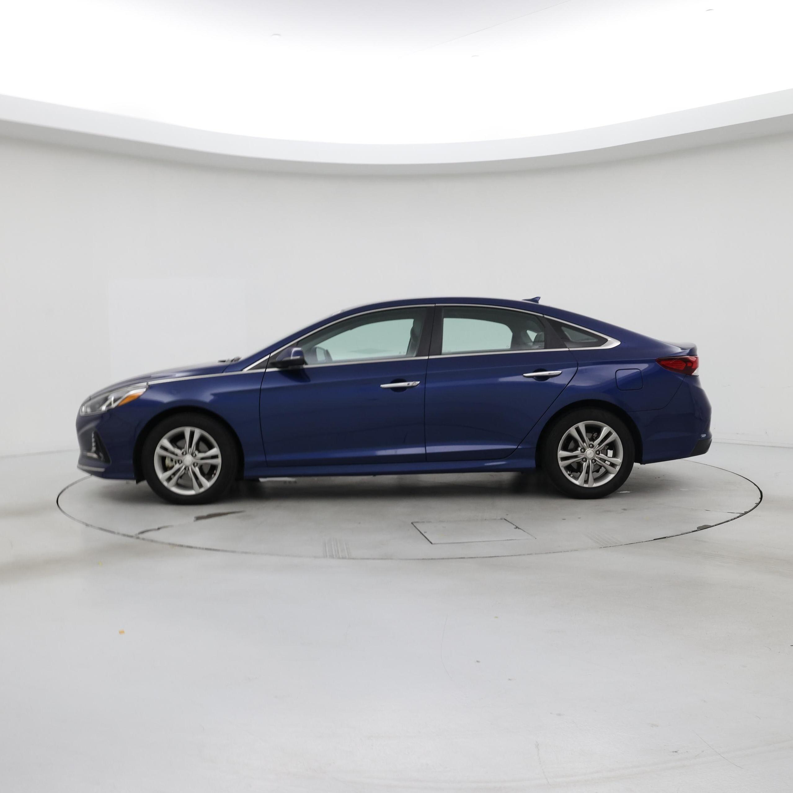 Thumbnail: 2018 Hyundai Sonata - 3
