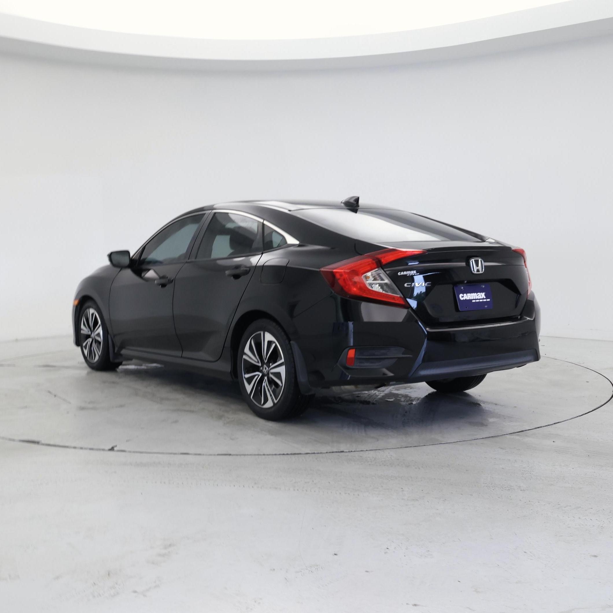 Thumbnail: 2017 Honda Civic - 2