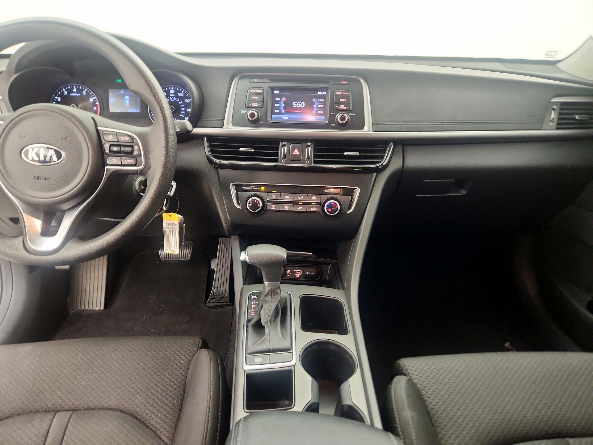Thumbnail: 2016 Kia Optima - 9