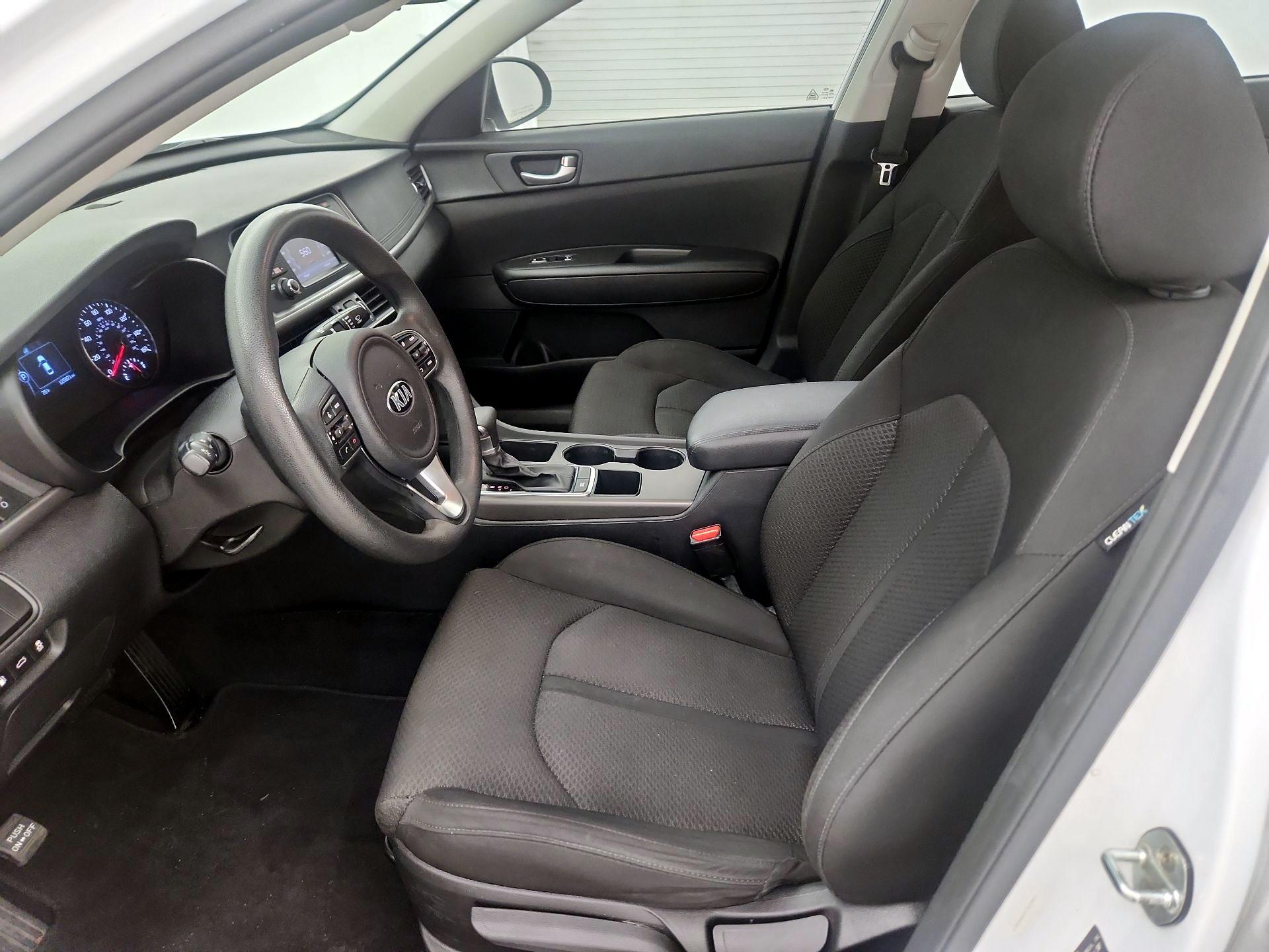 Thumbnail: 2016 Kia Optima - 11