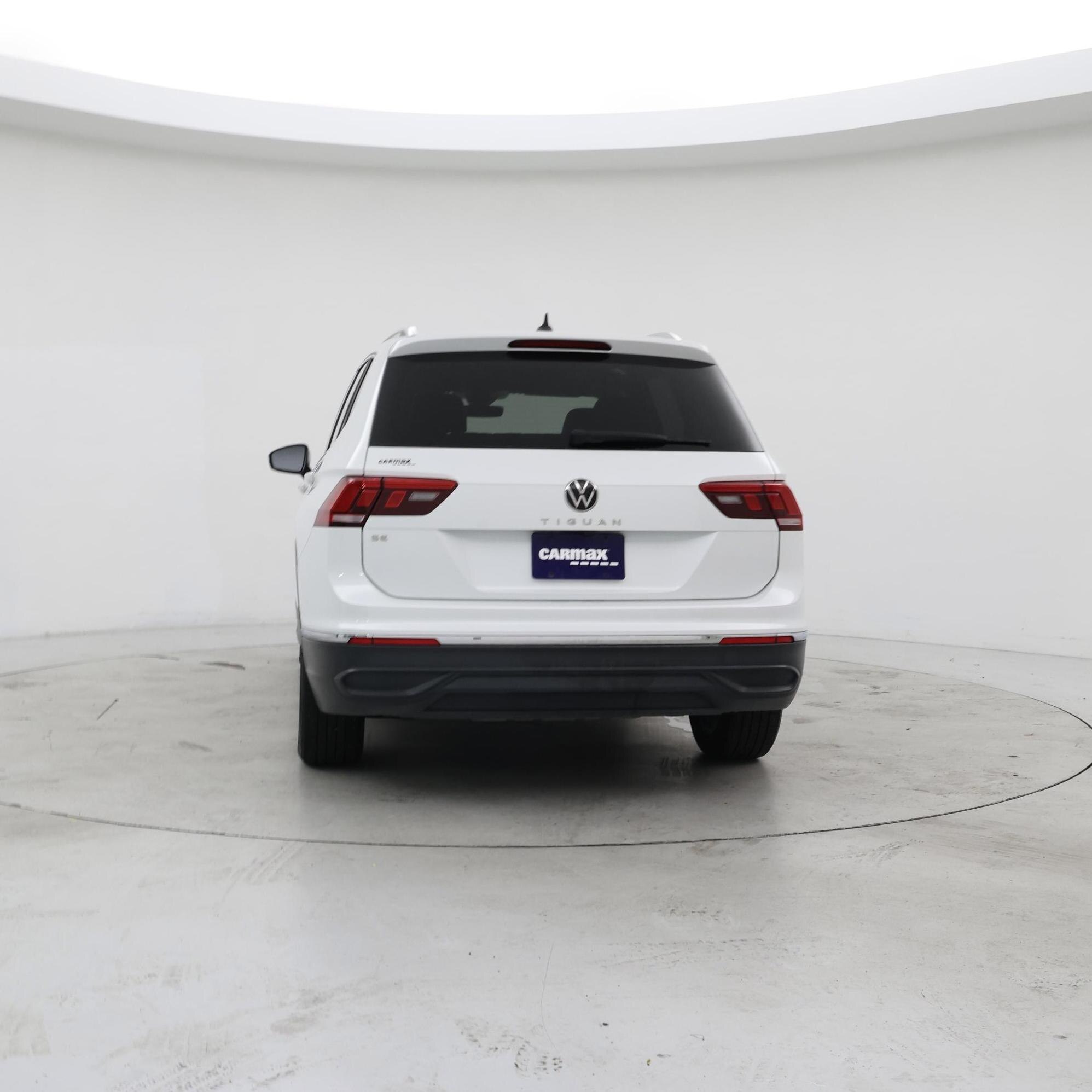 Thumbnail: 2023 Volkswagen Tiguan - 6