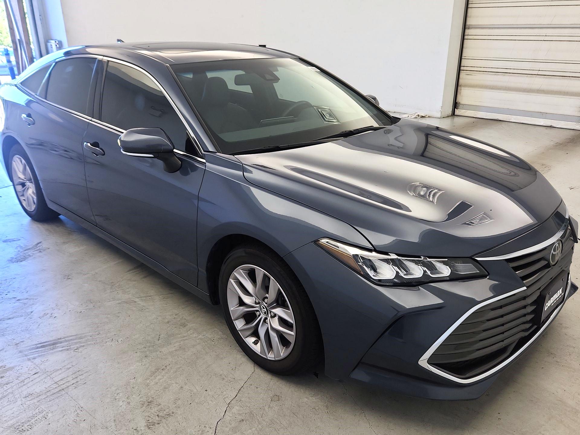 Thumbnail: 2019 Toyota Avalon - 1