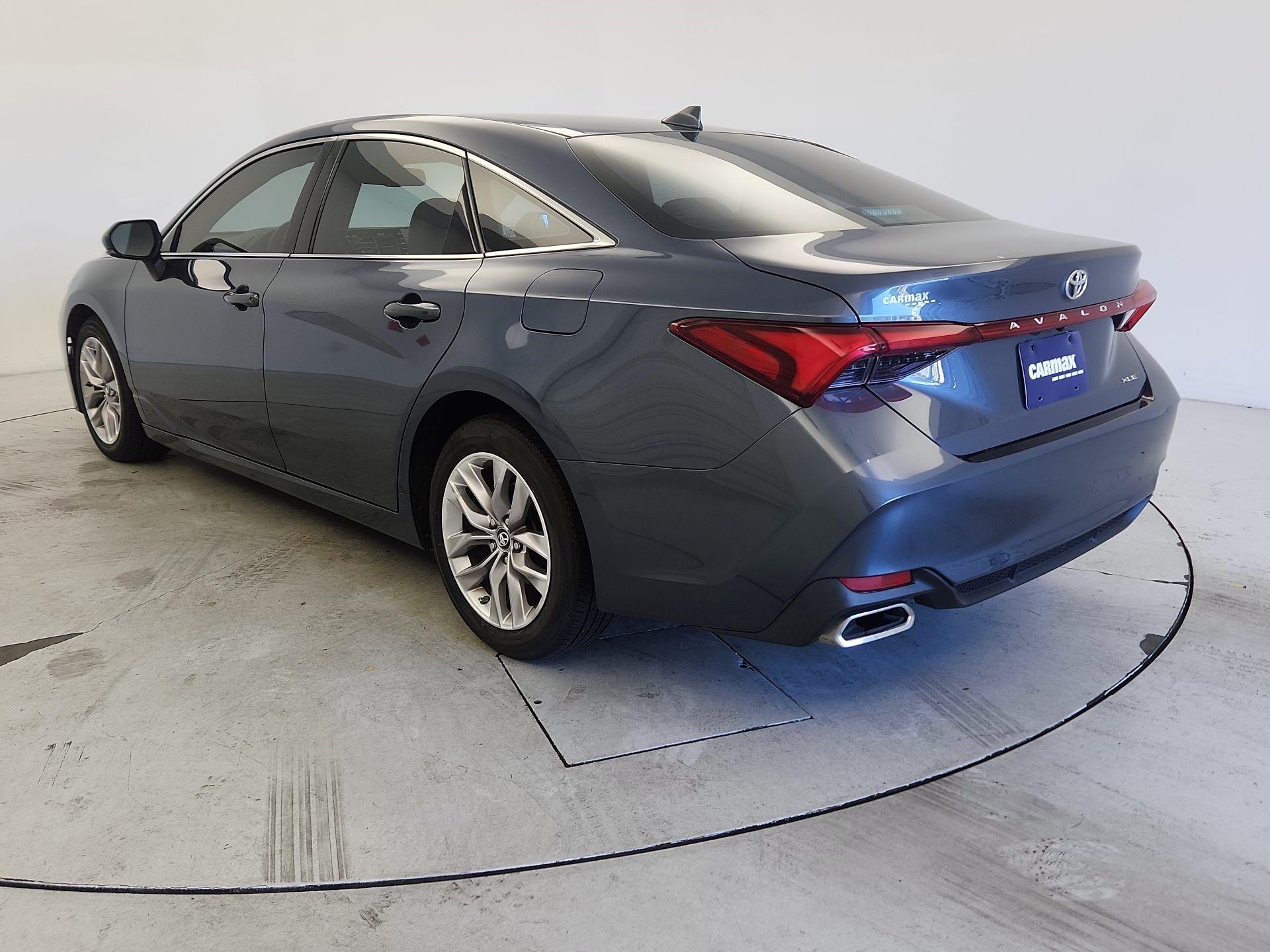Thumbnail: 2019 Toyota Avalon - 7