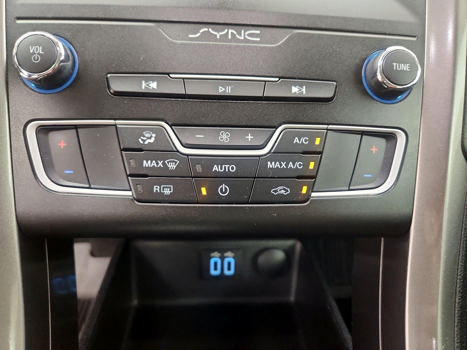 Thumbnail: 2019 Ford Fusion - 16