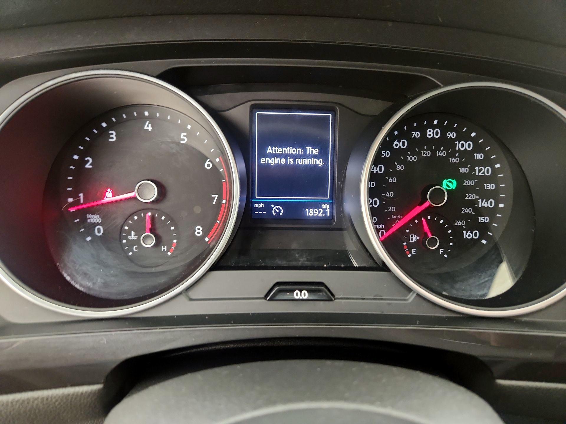 Thumbnail: 2021 Volkswagen Tiguan - 10