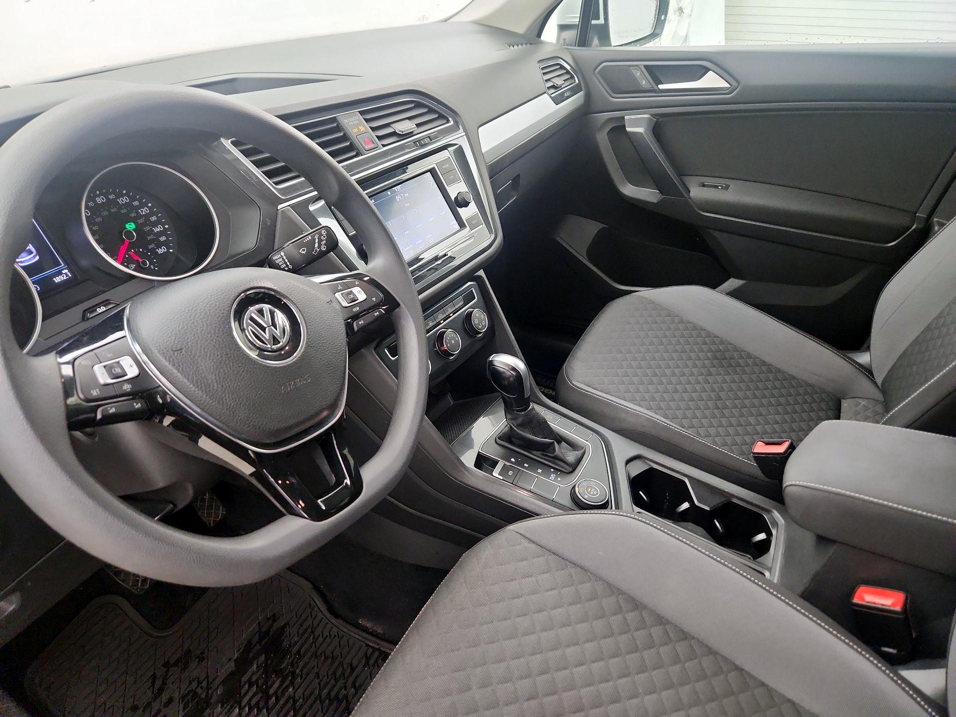 Thumbnail: 2021 Volkswagen Tiguan - 11