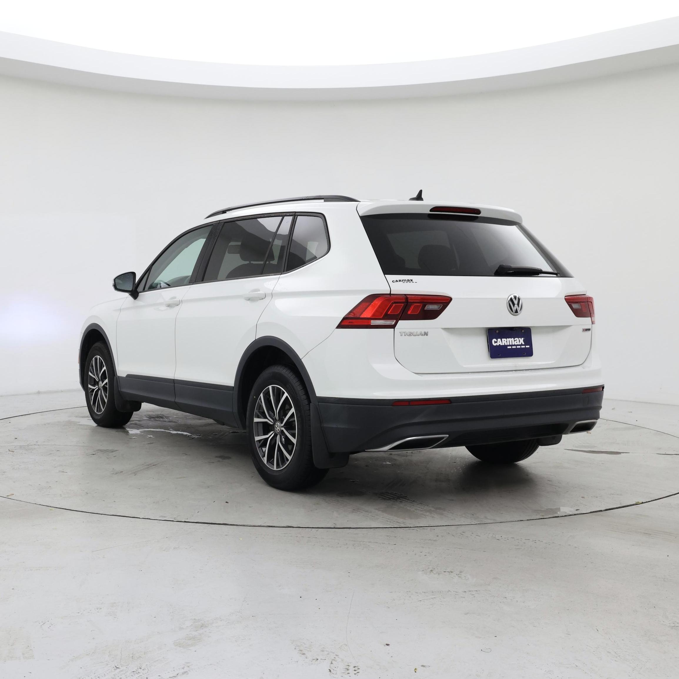 Thumbnail: 2021 Volkswagen Tiguan - 2