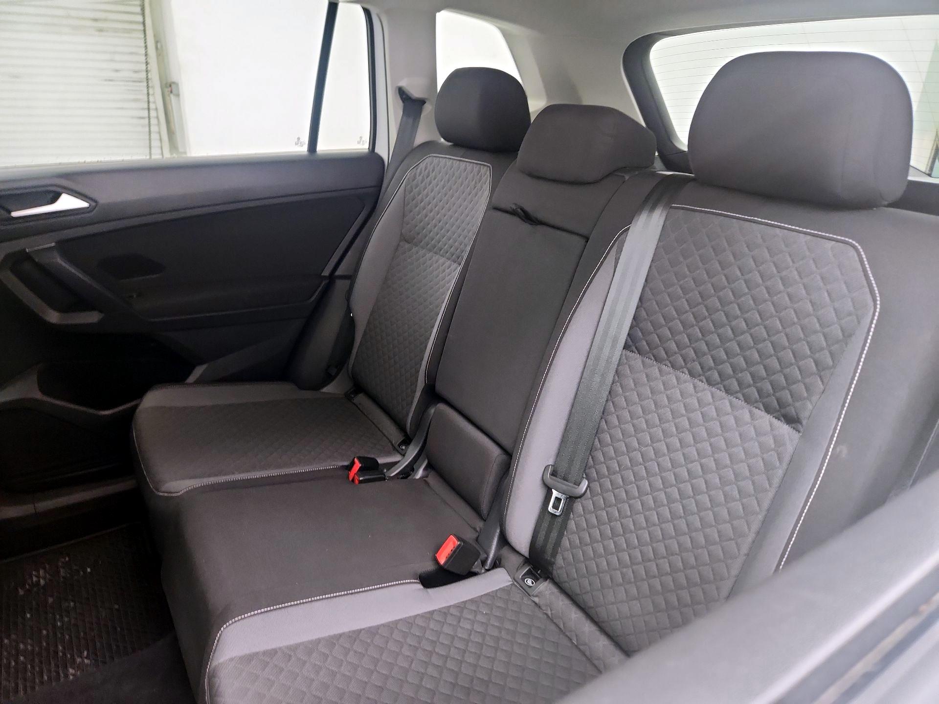 Thumbnail: 2021 Volkswagen Tiguan - 19