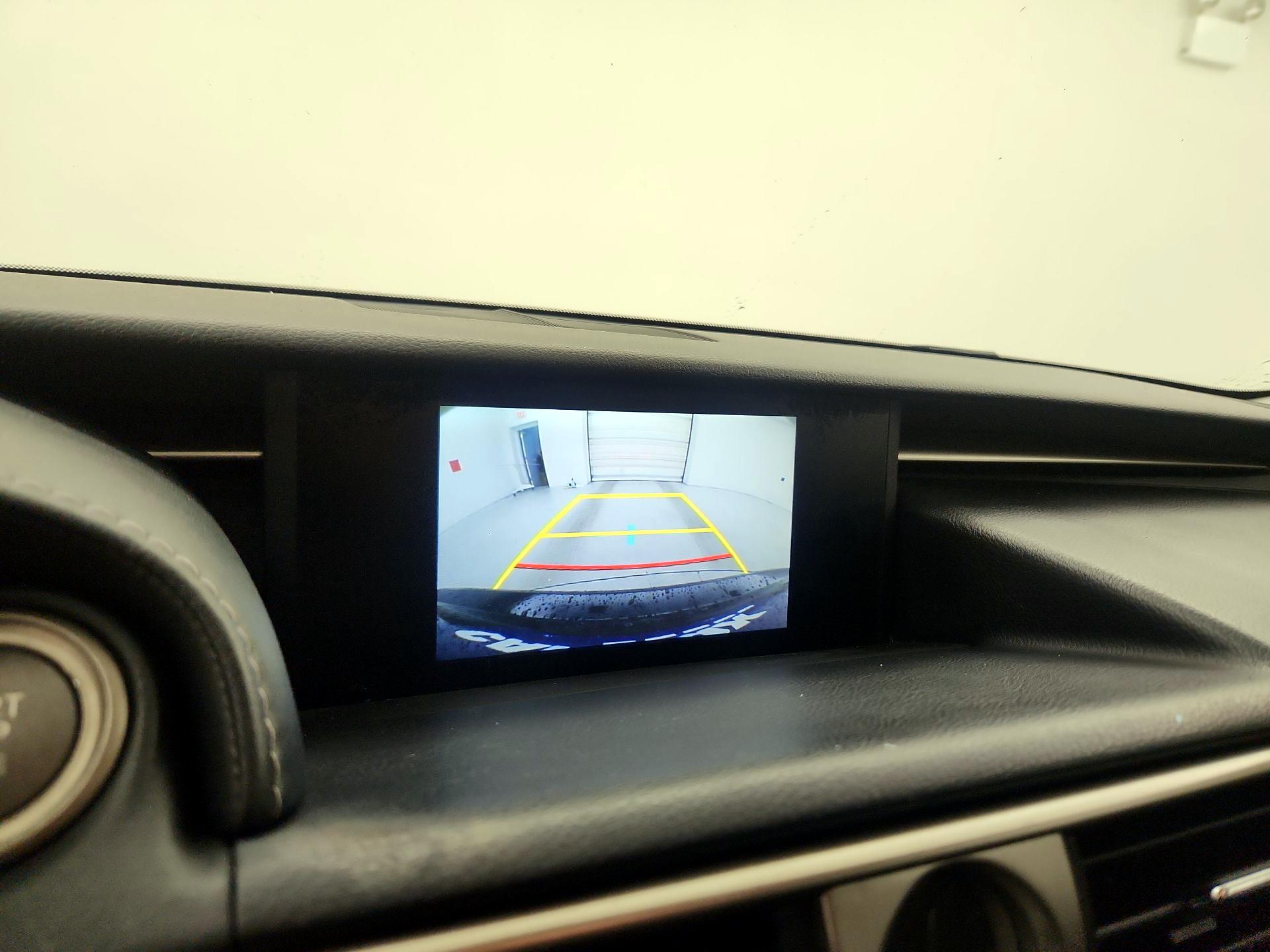 Thumbnail: 2015 Lexus IS - 14