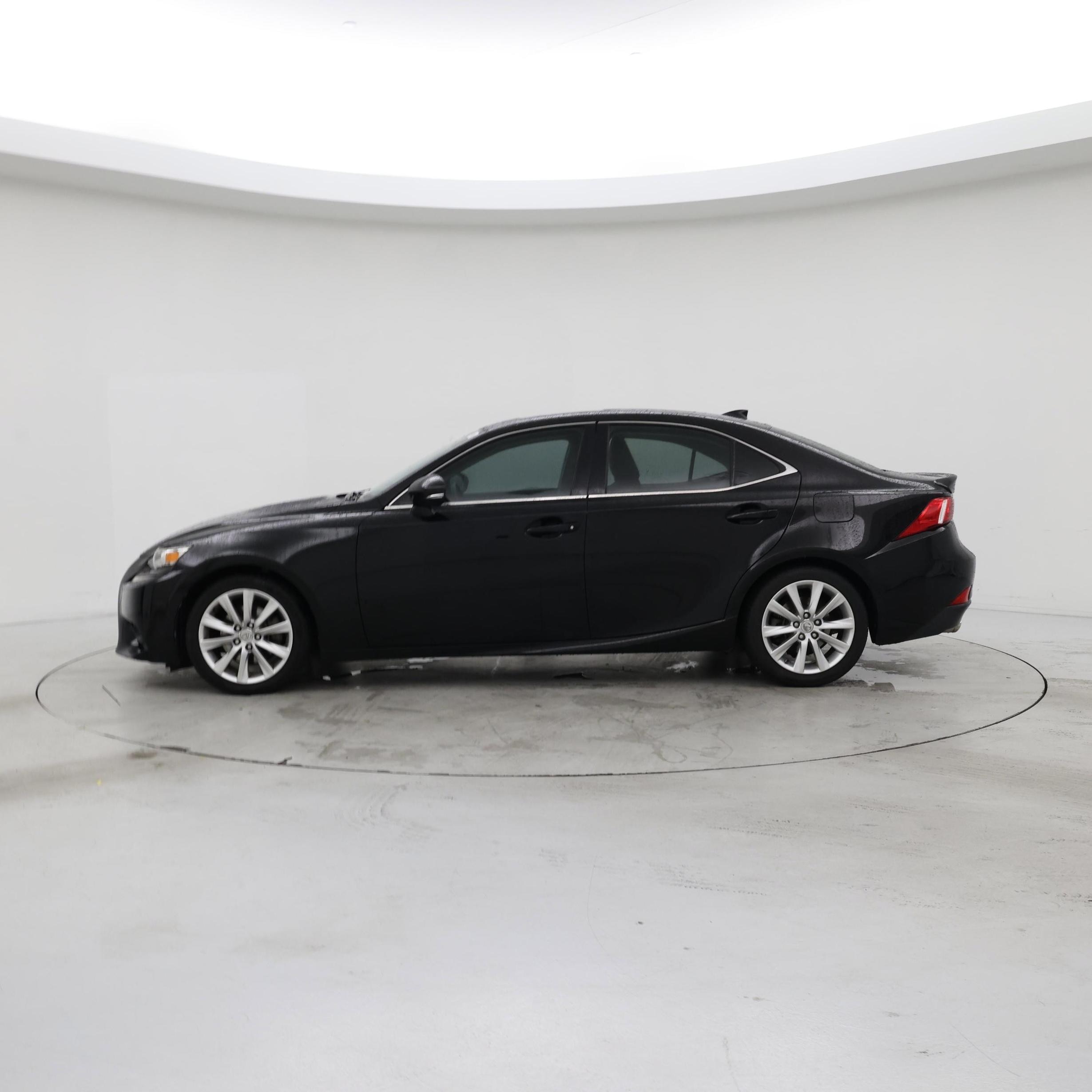 Thumbnail: 2015 Lexus IS - 3