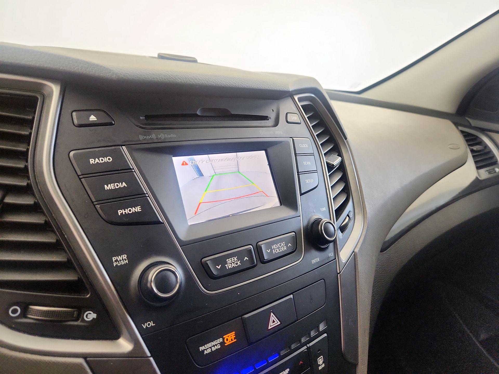 Thumbnail: 2016 Hyundai Santa Fe - 14