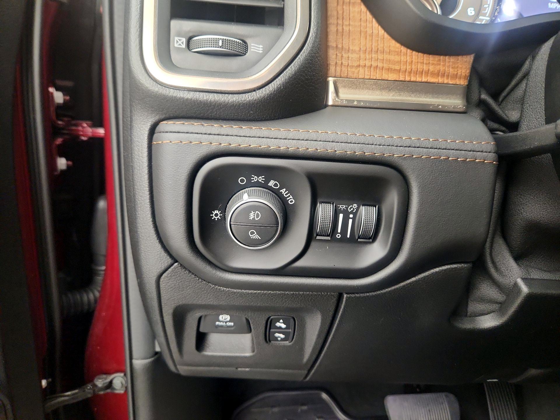 Thumbnail: 2019 RAM 1500 - 13