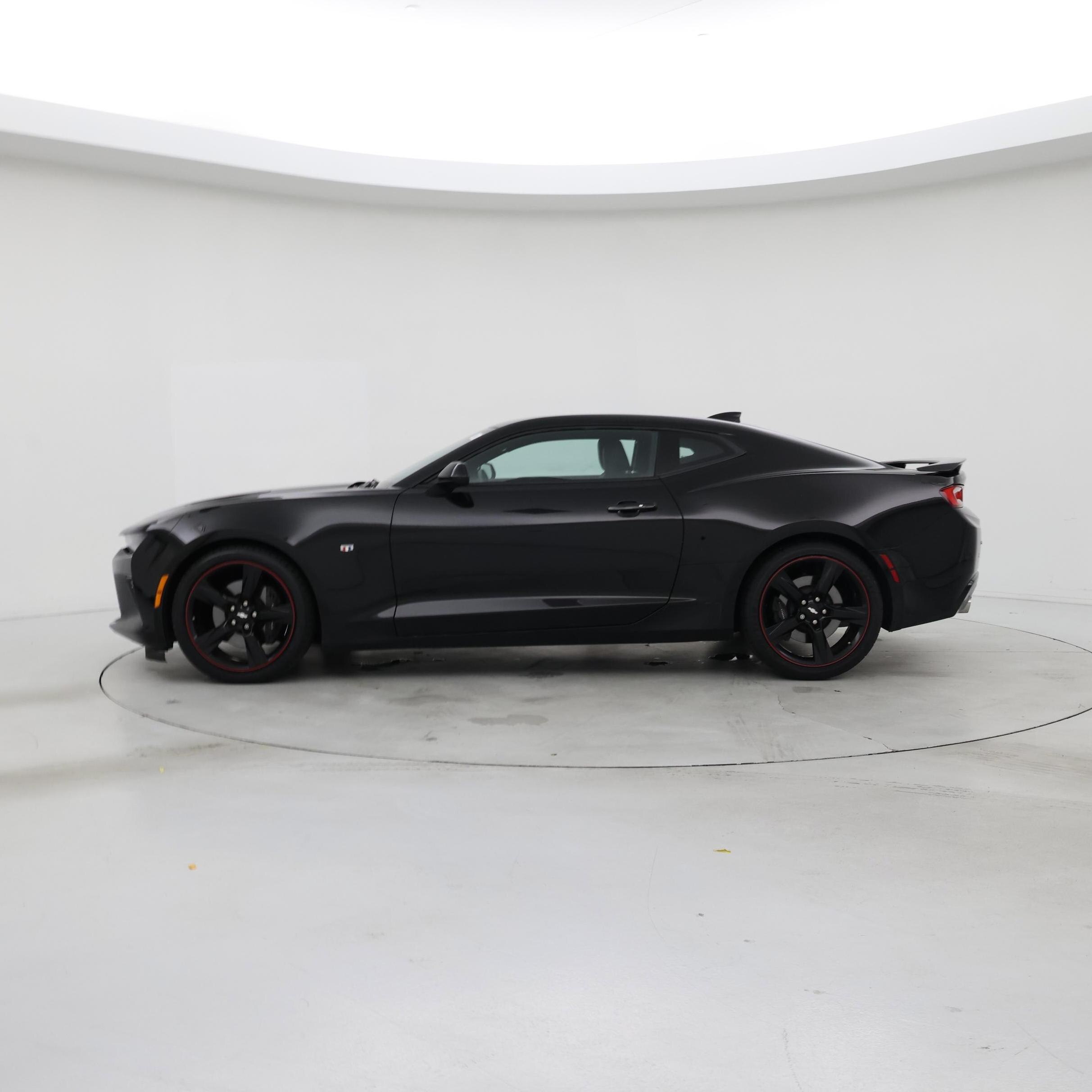 Thumbnail: 2016 Chevrolet Camaro - 3