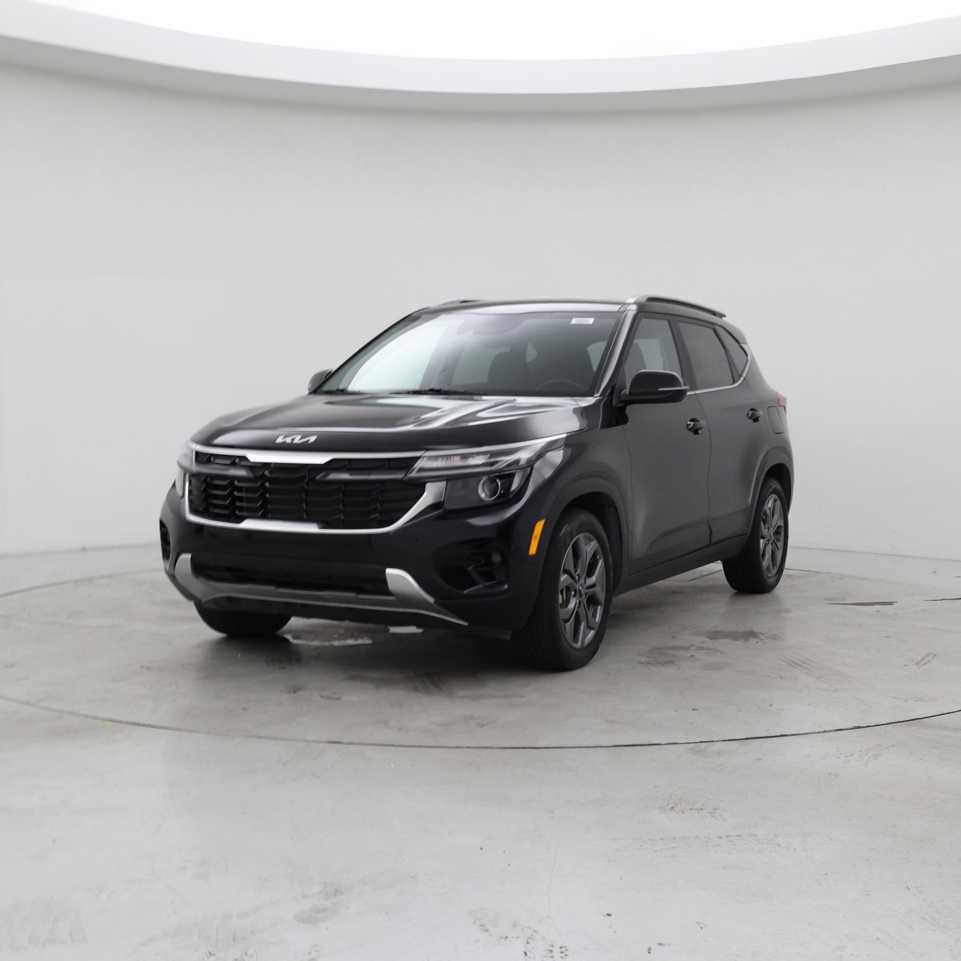Thumbnail: 2024 Kia Seltos - 4