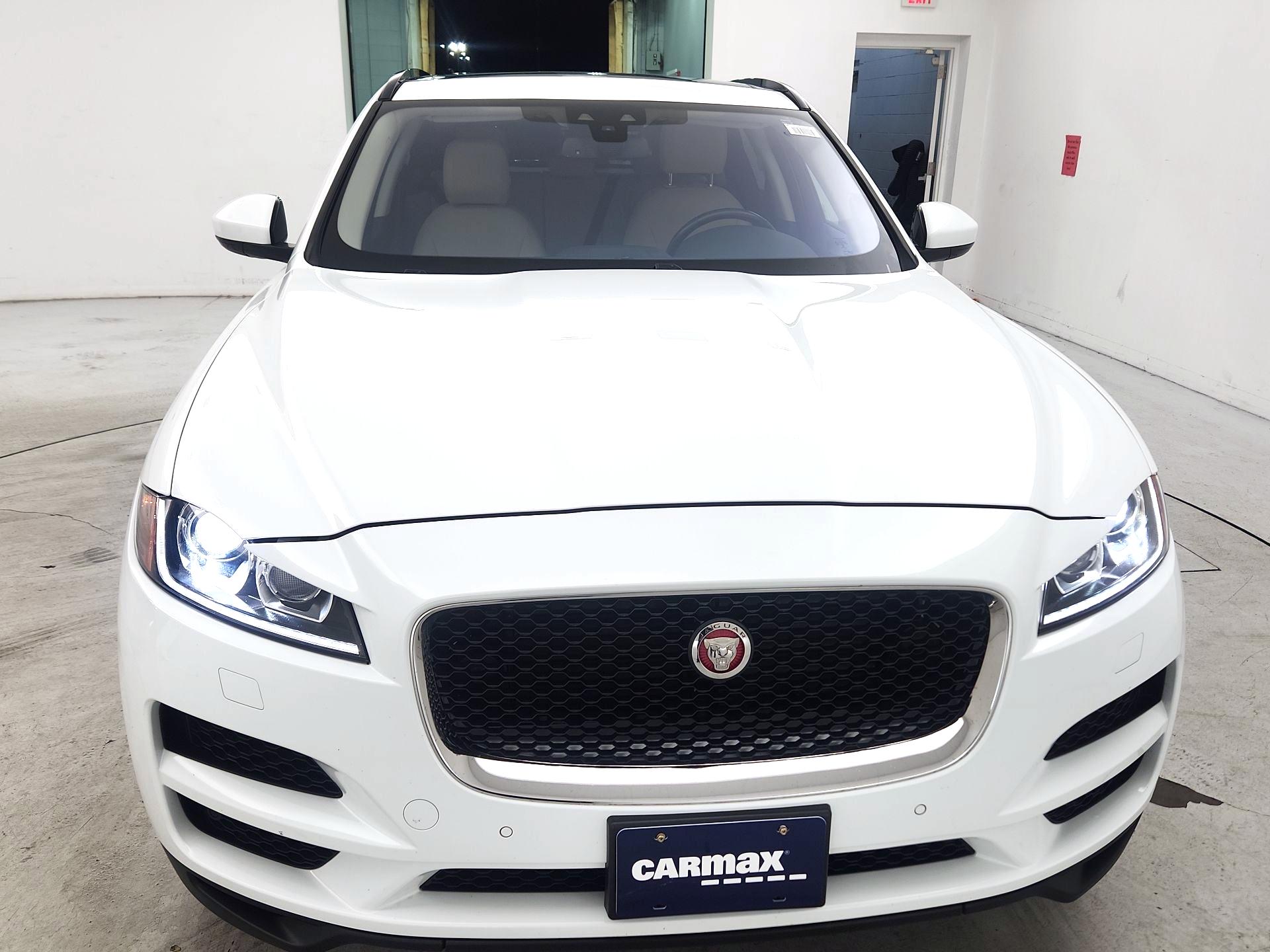 Thumbnail: 2017 Jaguar F-Pace - 2