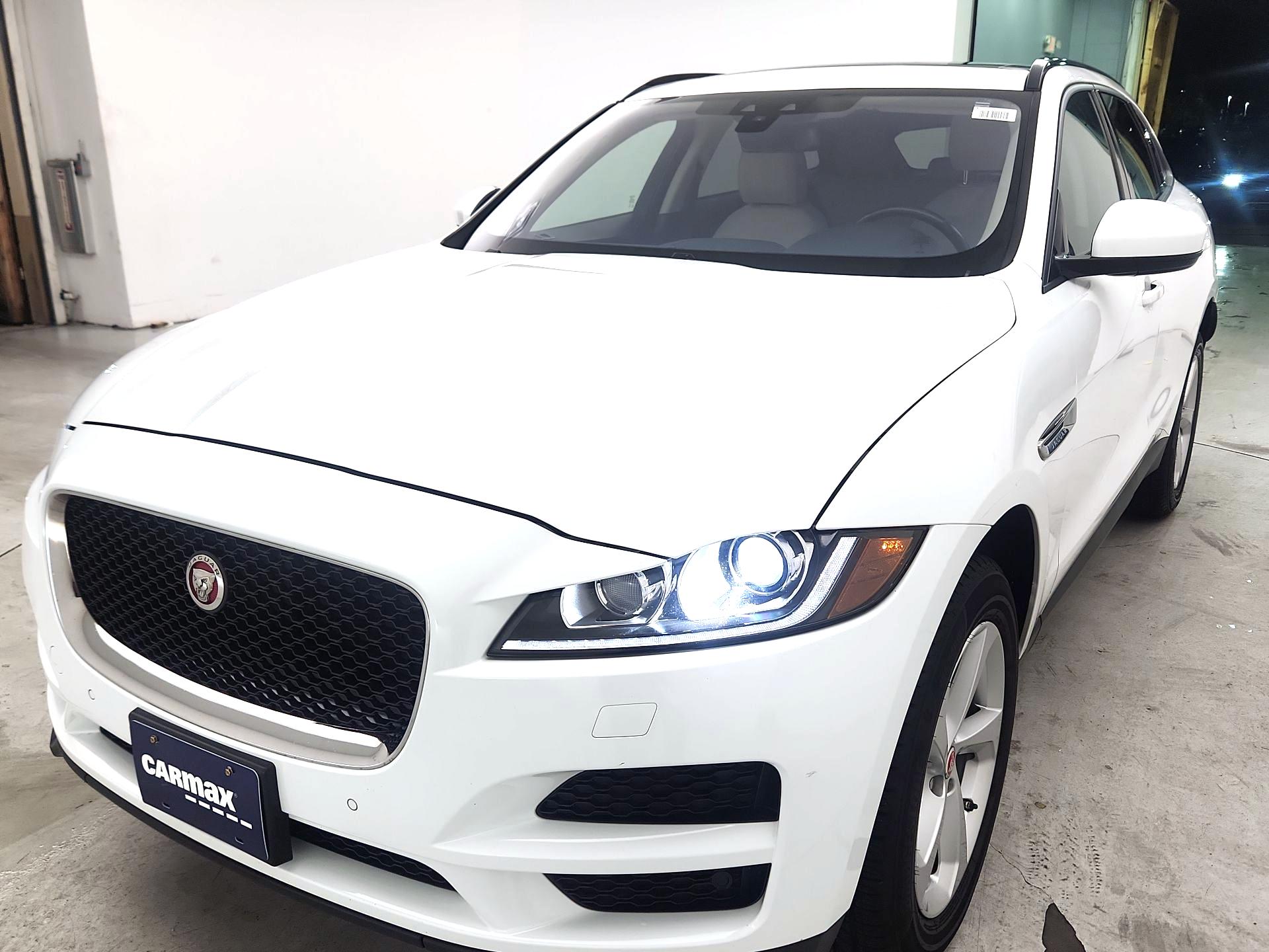 Thumbnail: 2017 Jaguar F-Pace - 3