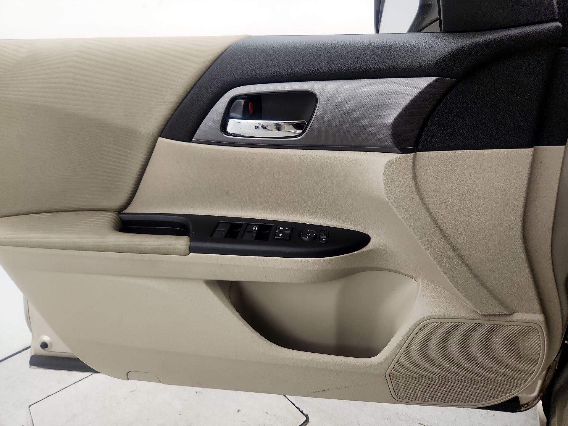 Thumbnail: 2014 Honda Accord - 12