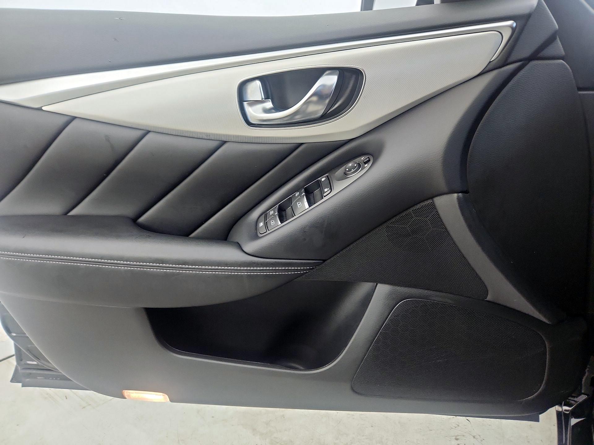 Thumbnail: 2020 INFINITI Q50 - 12