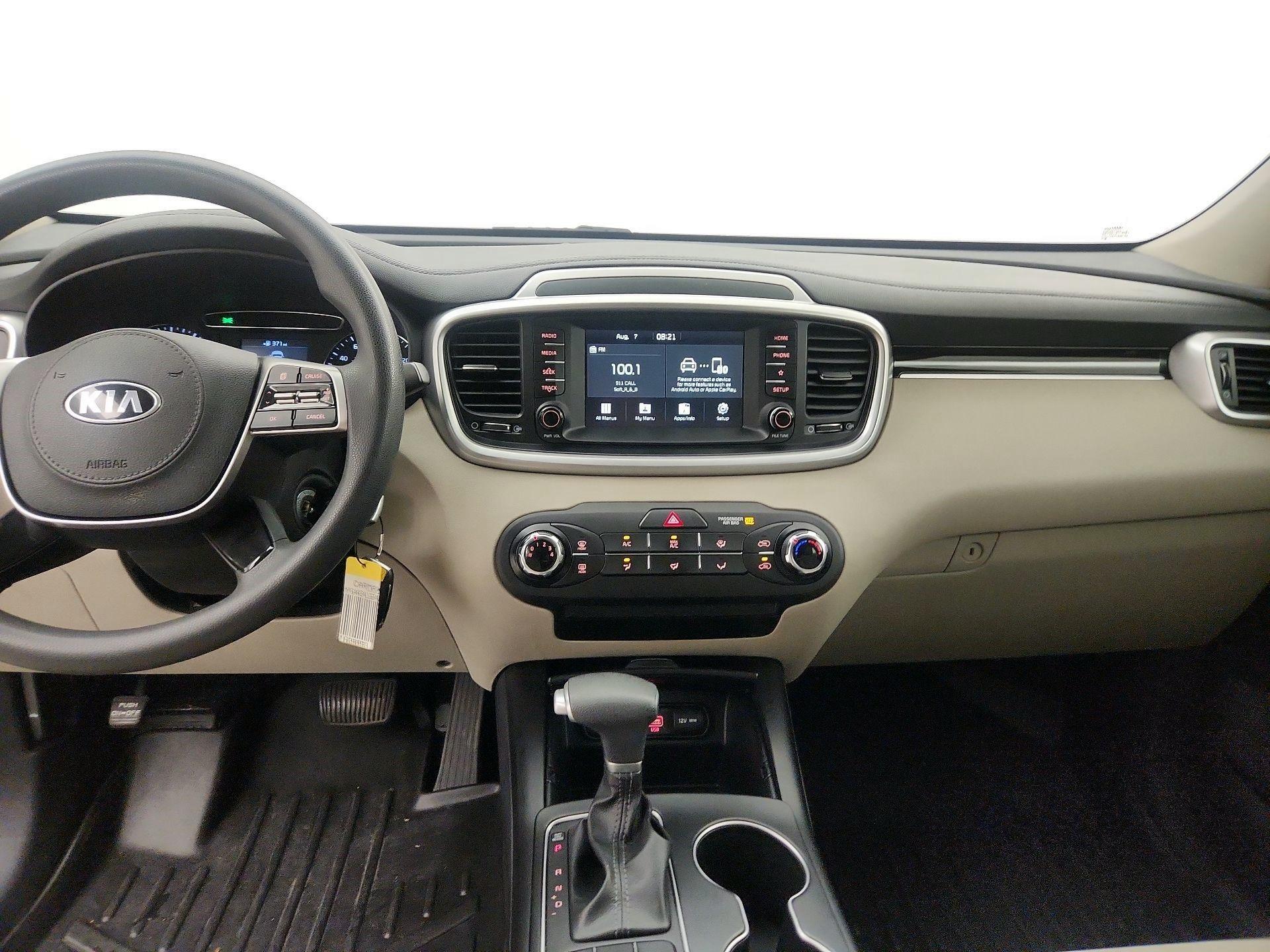 Thumbnail: 2020 Kia Sorento - 9