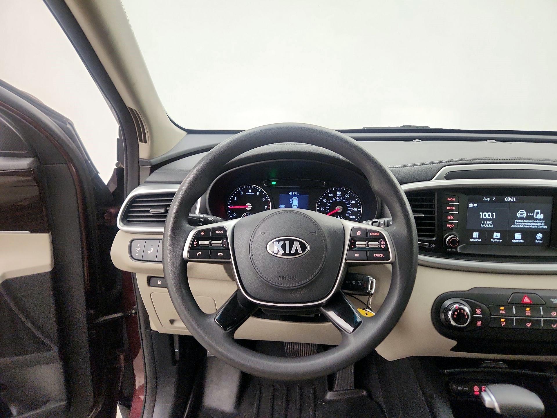Thumbnail: 2020 Kia Sorento - 10