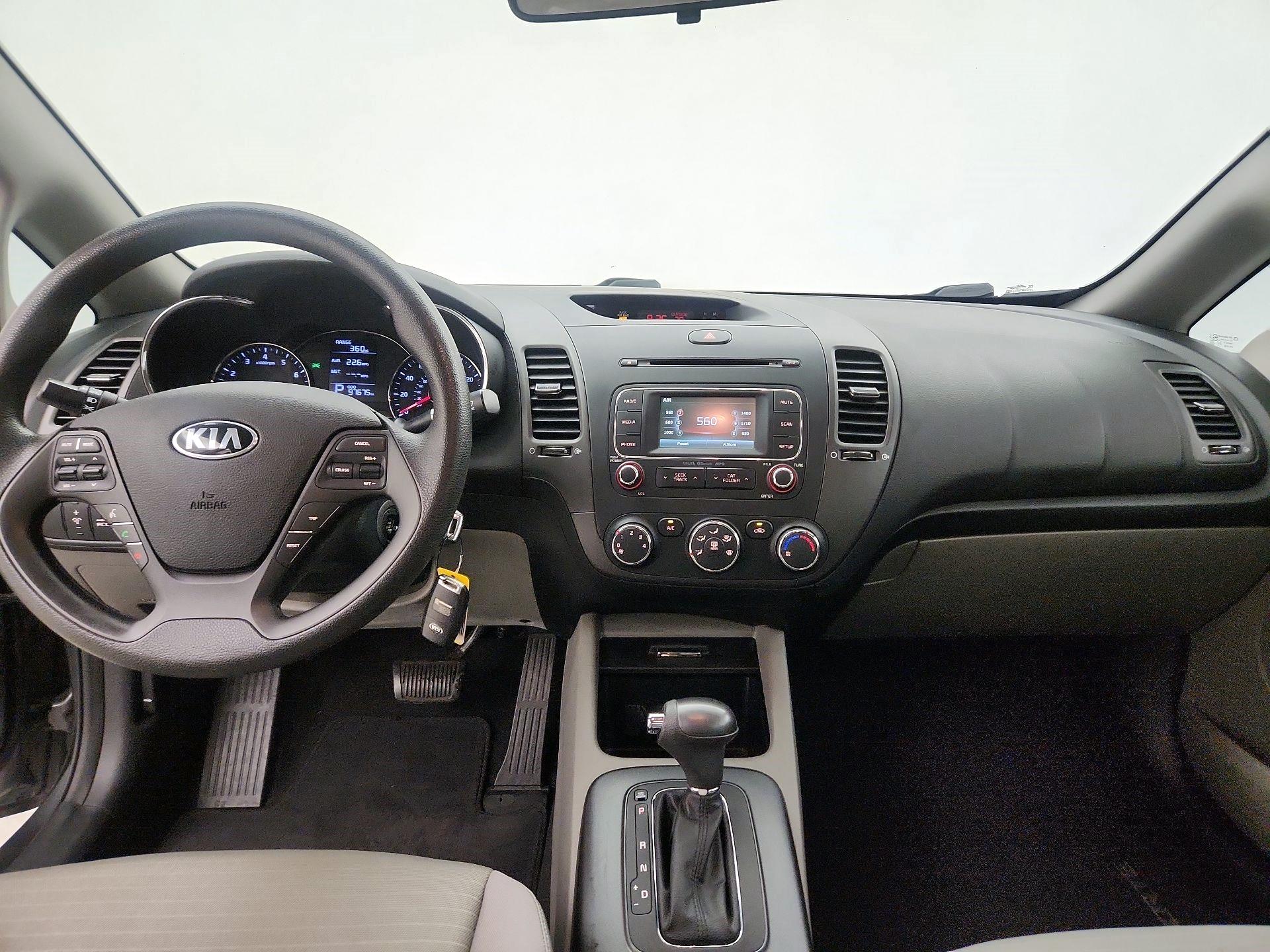 Thumbnail: 2016 Kia Forte - 9