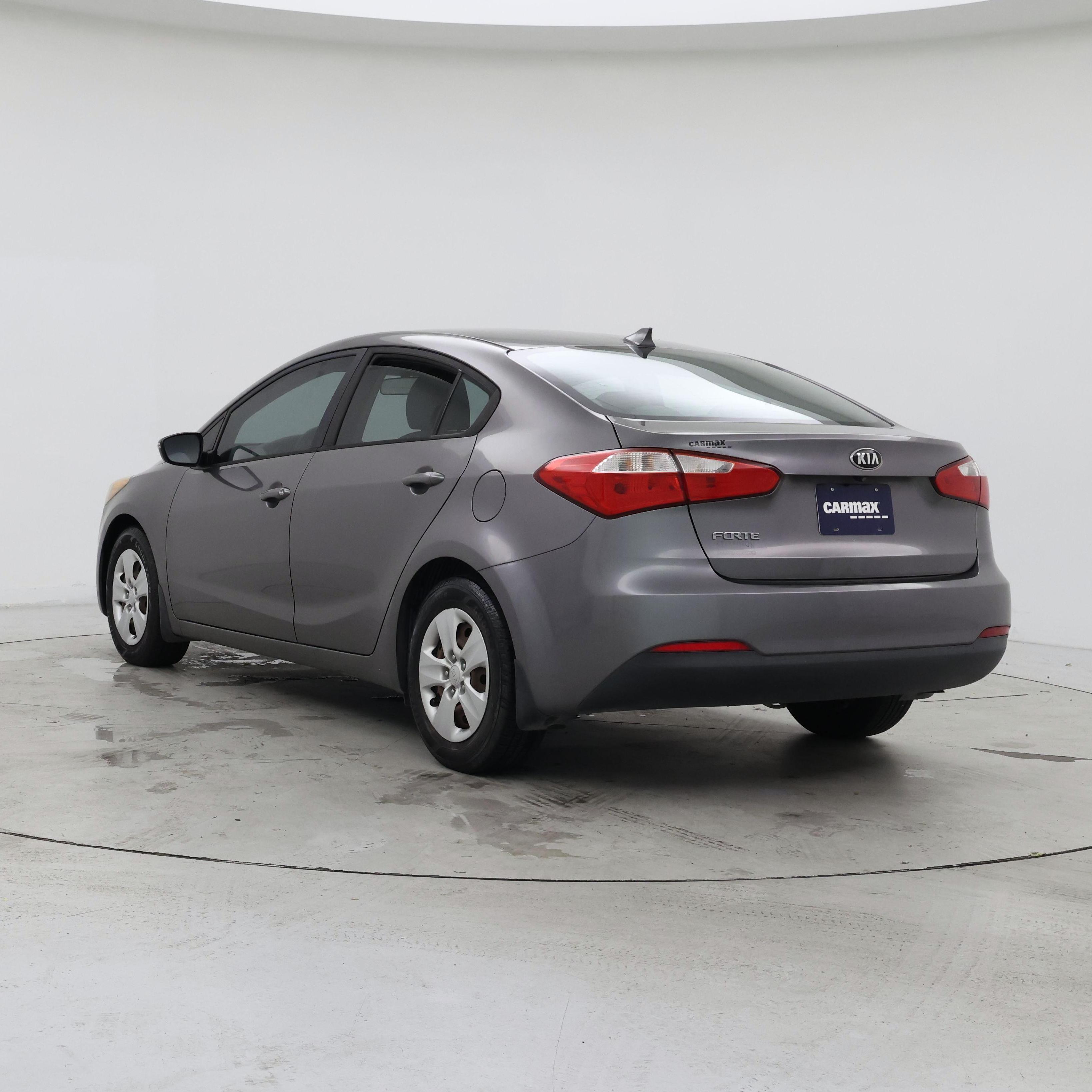 Thumbnail: 2016 Kia Forte - 2