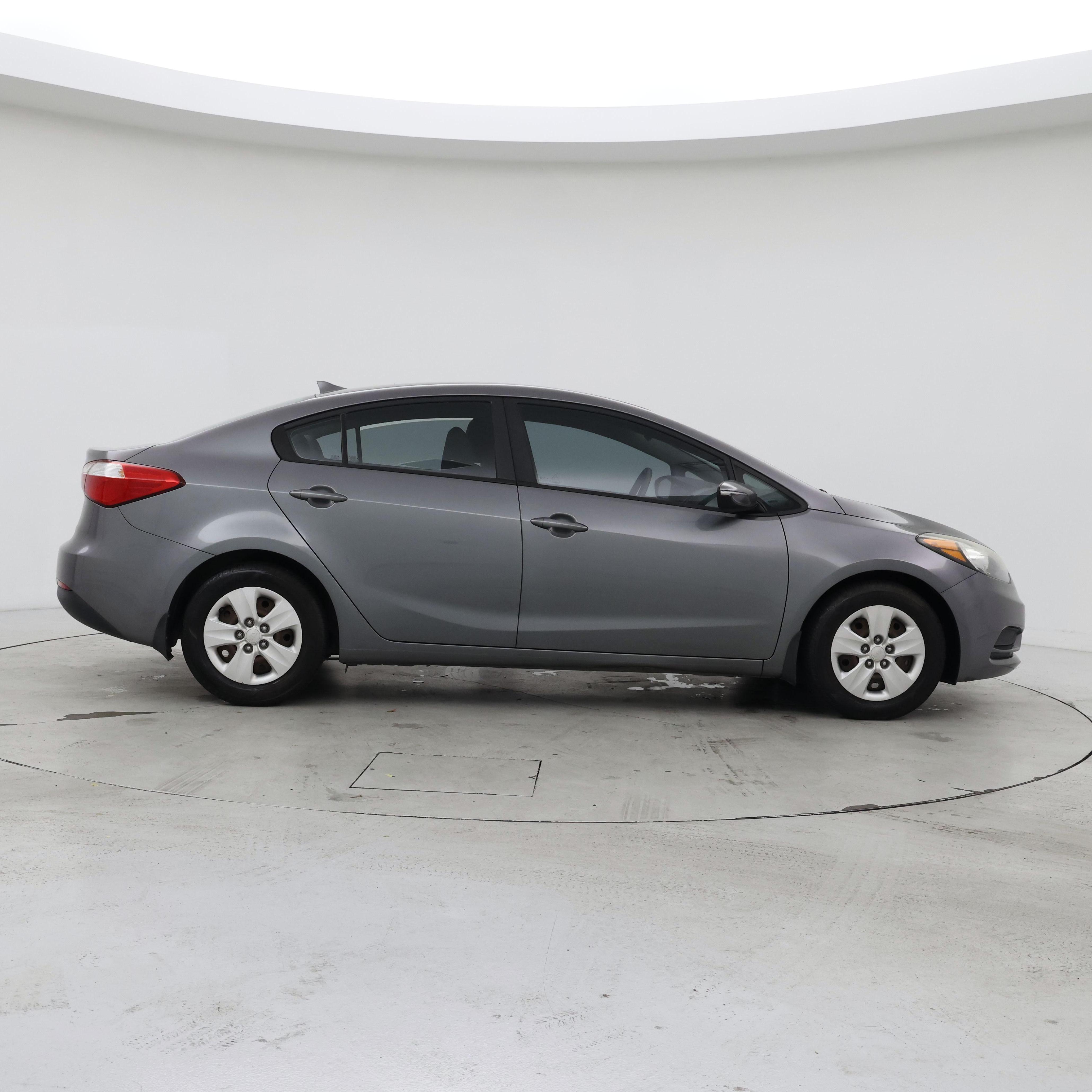 Thumbnail: 2016 Kia Forte - 7