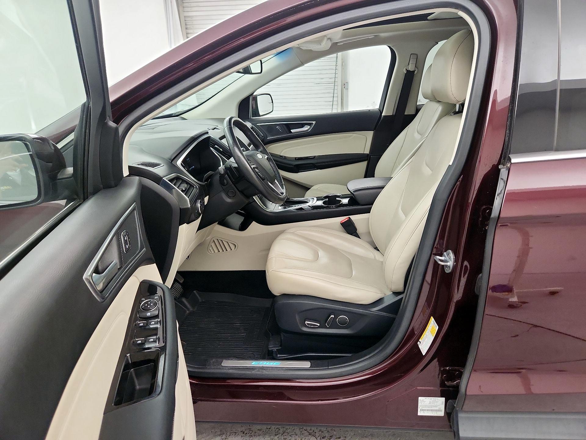 Thumbnail: 2018 Ford Edge - 9