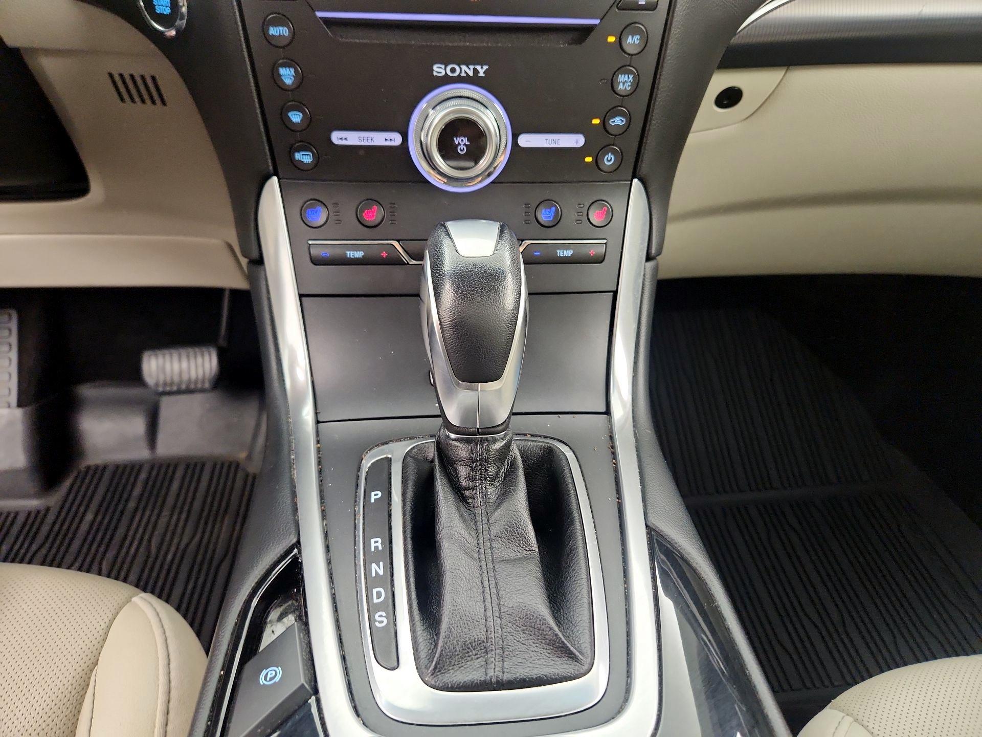 Thumbnail: 2018 Ford Edge - 16