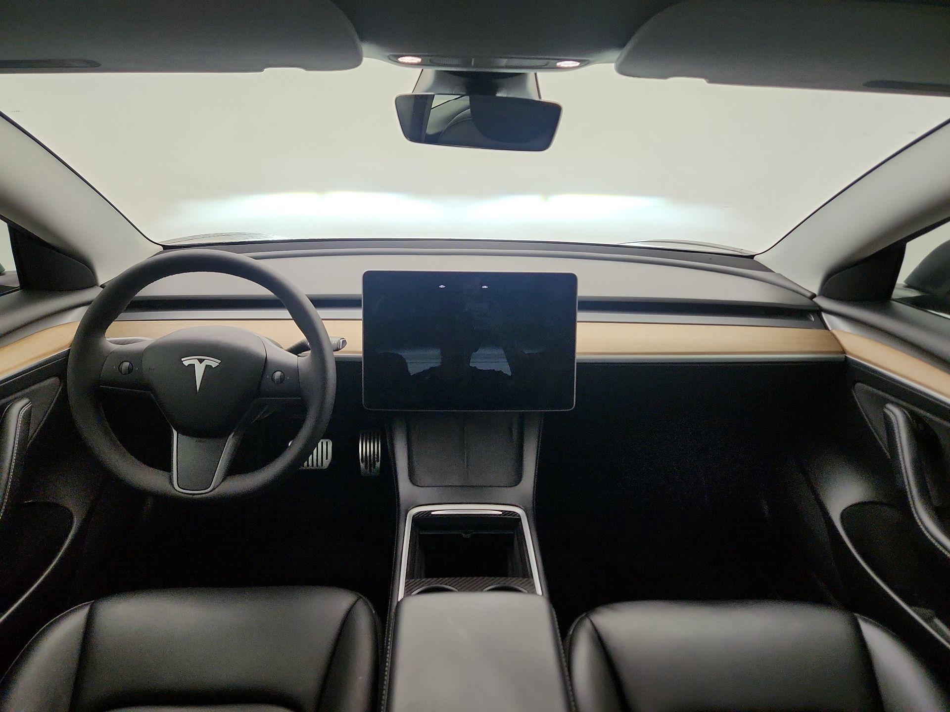 Thumbnail: 2021 Tesla Model 3 - 9