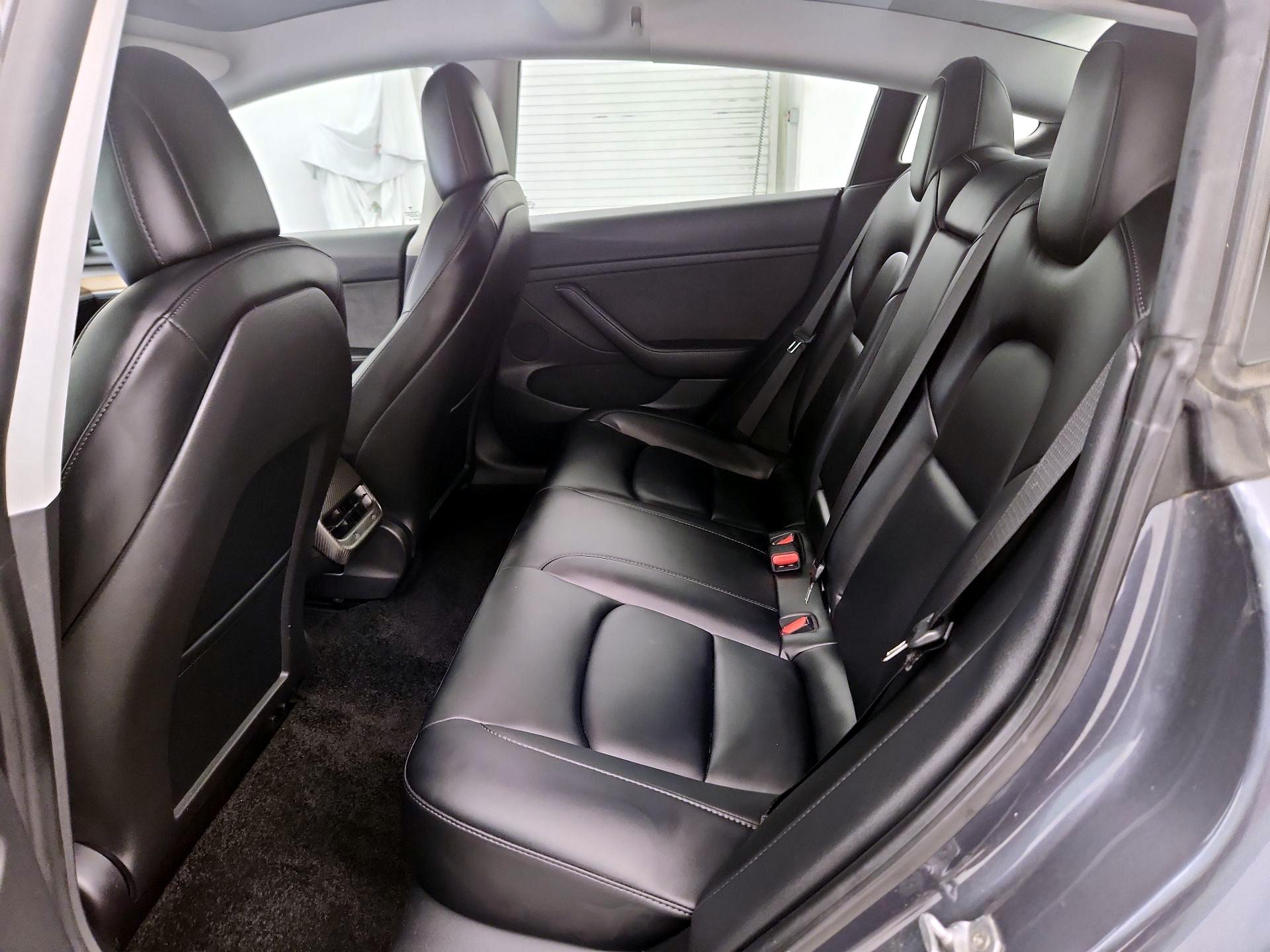 Thumbnail: 2021 Tesla Model 3 - 17