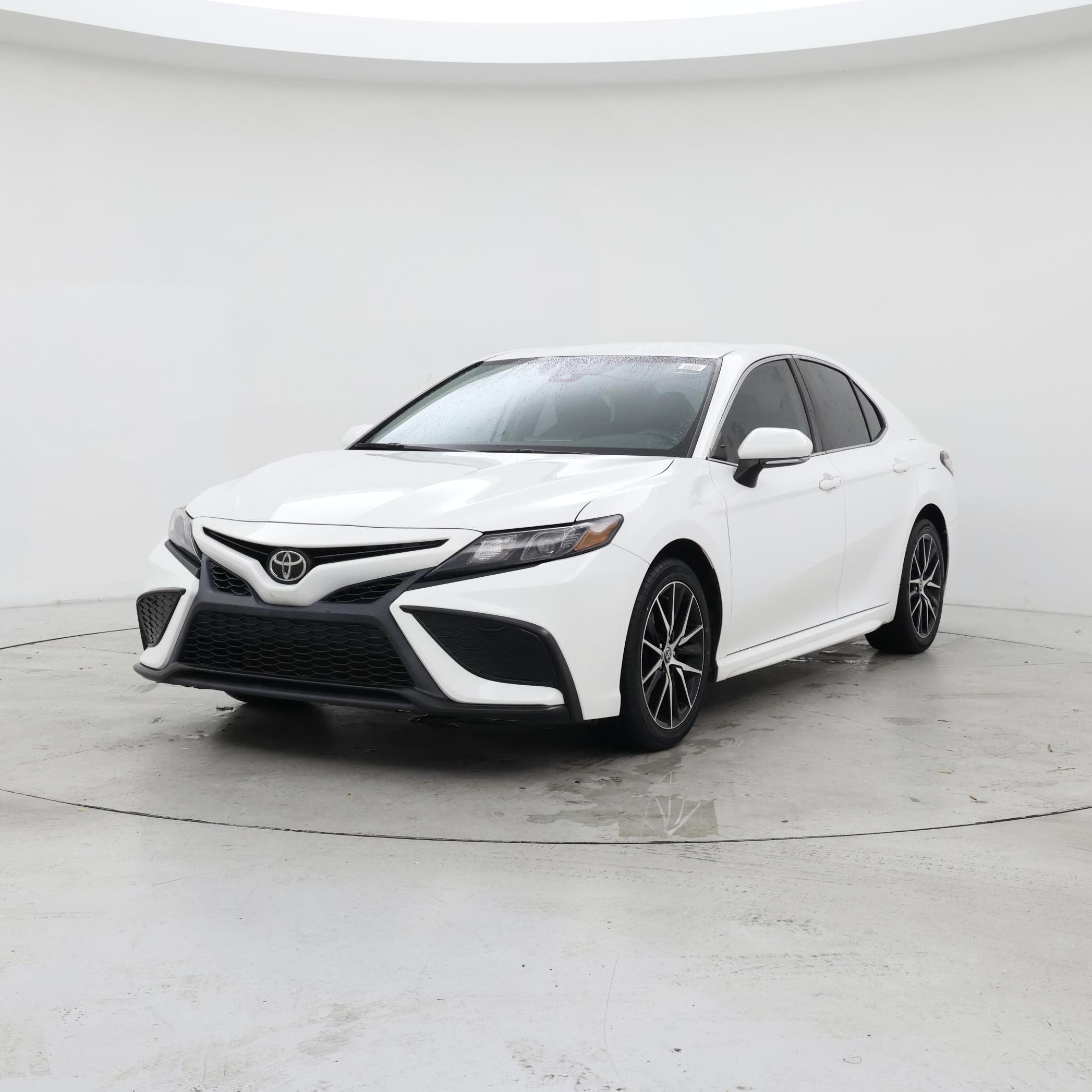 Thumbnail: 2022 Toyota Camry - 4