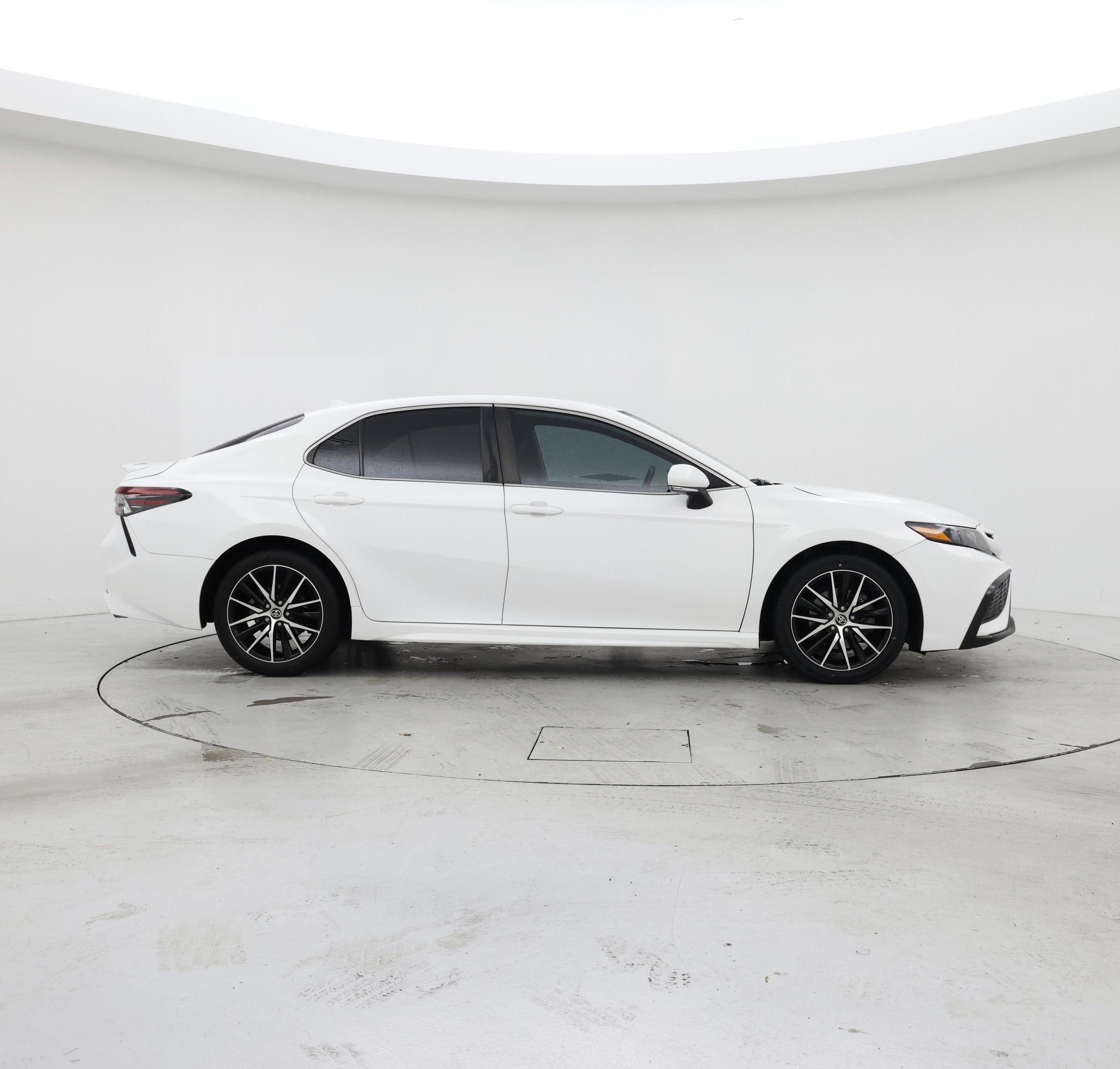 Thumbnail: 2022 Toyota Camry - 7