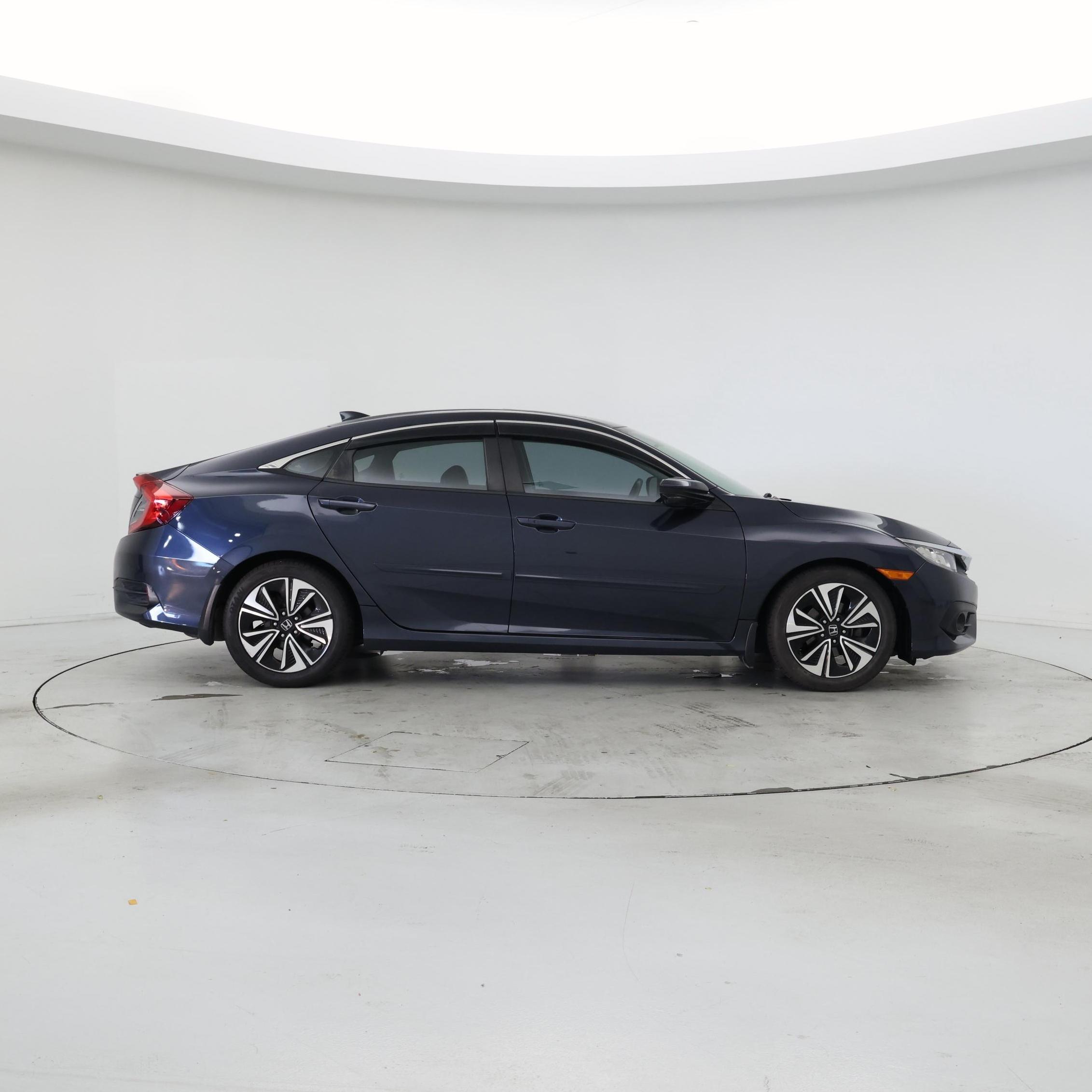 Thumbnail: 2017 Honda Civic - 7