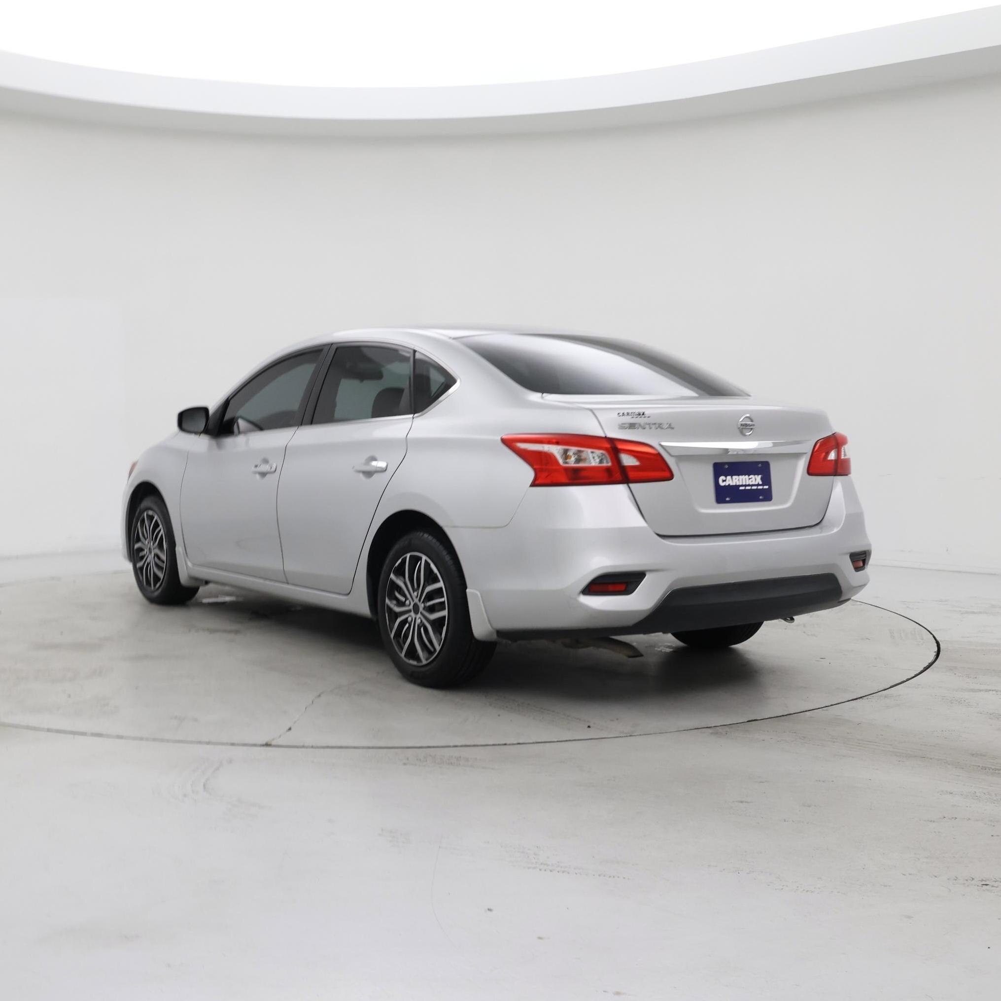 Thumbnail: 2016 Nissan Sentra - 2