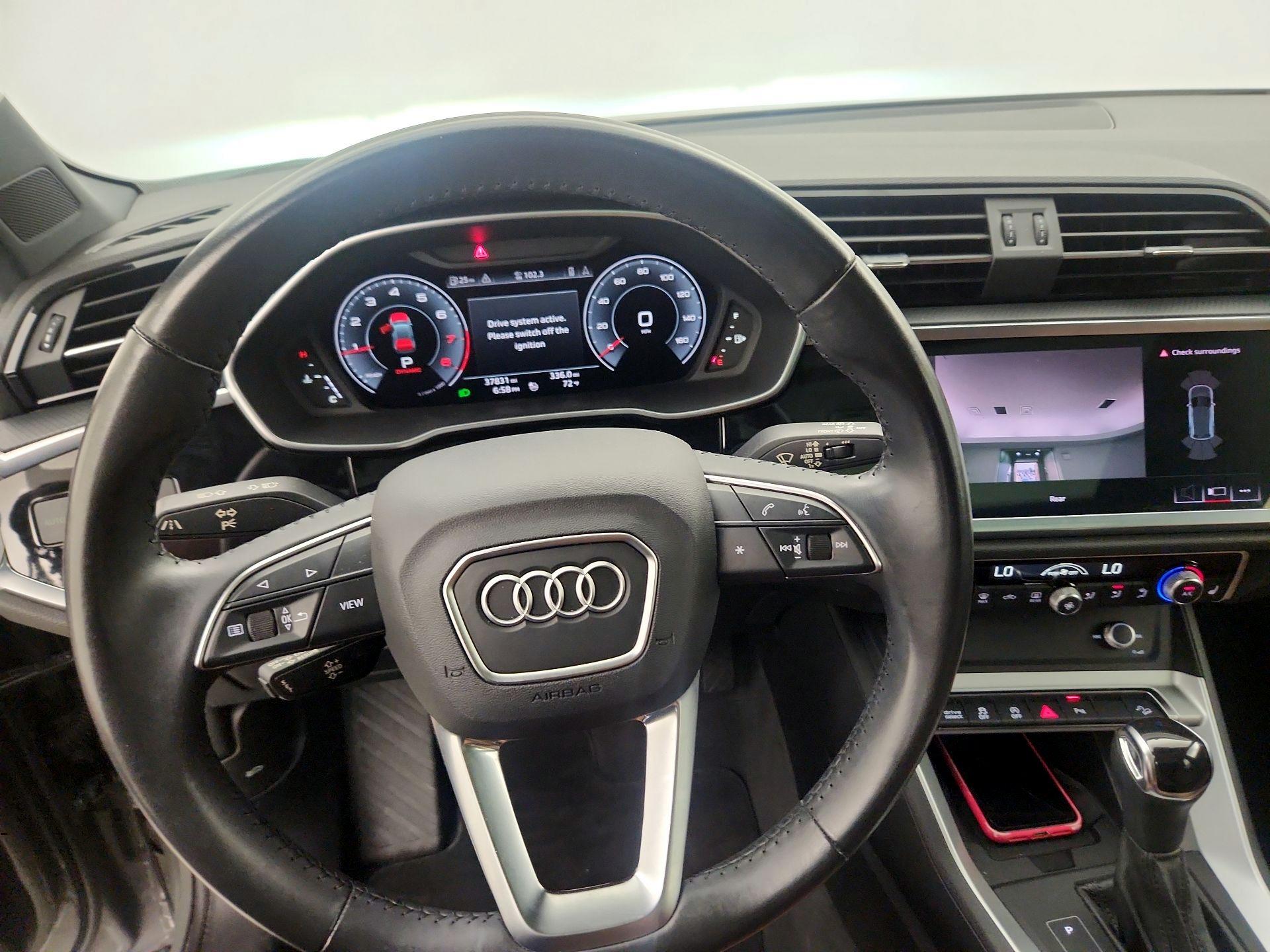 Thumbnail: 2020 Audi Q3 - 9