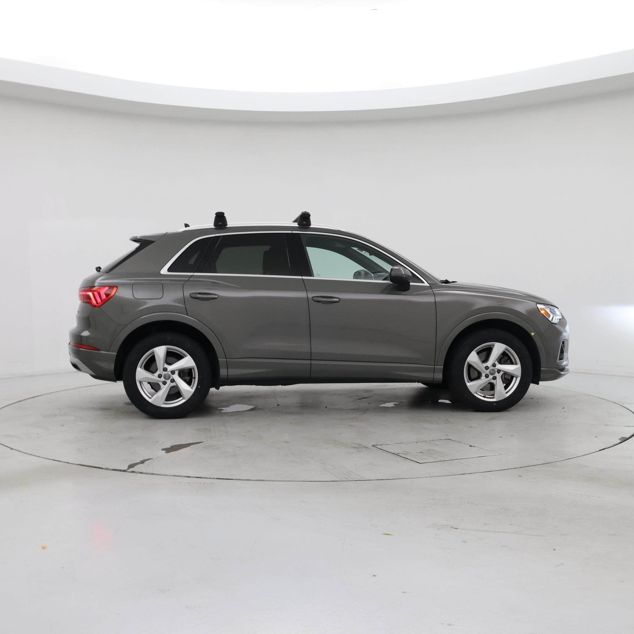 Thumbnail: 2020 Audi Q3 - 7