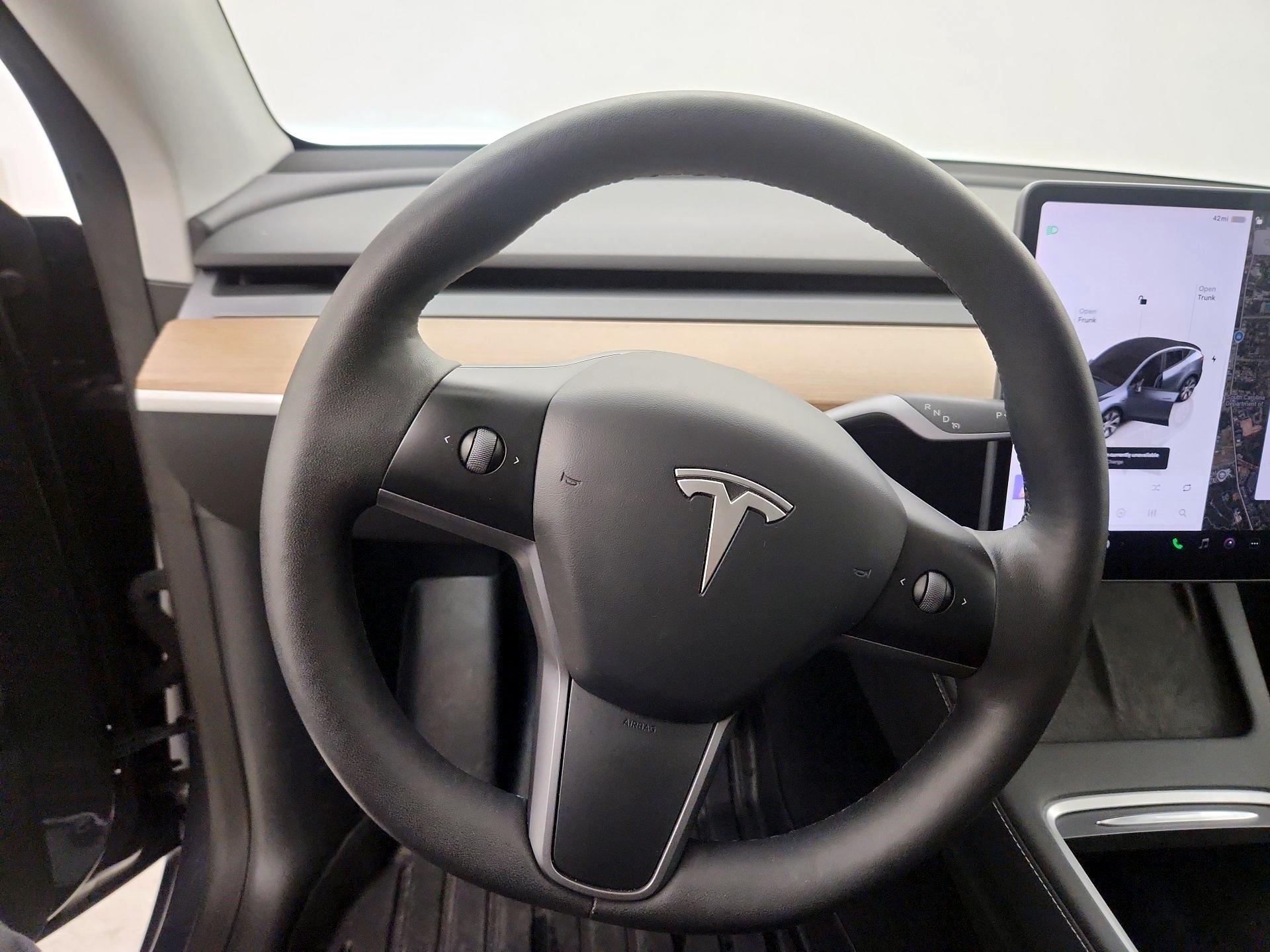 Thumbnail: 2023 Tesla Model Y - 10