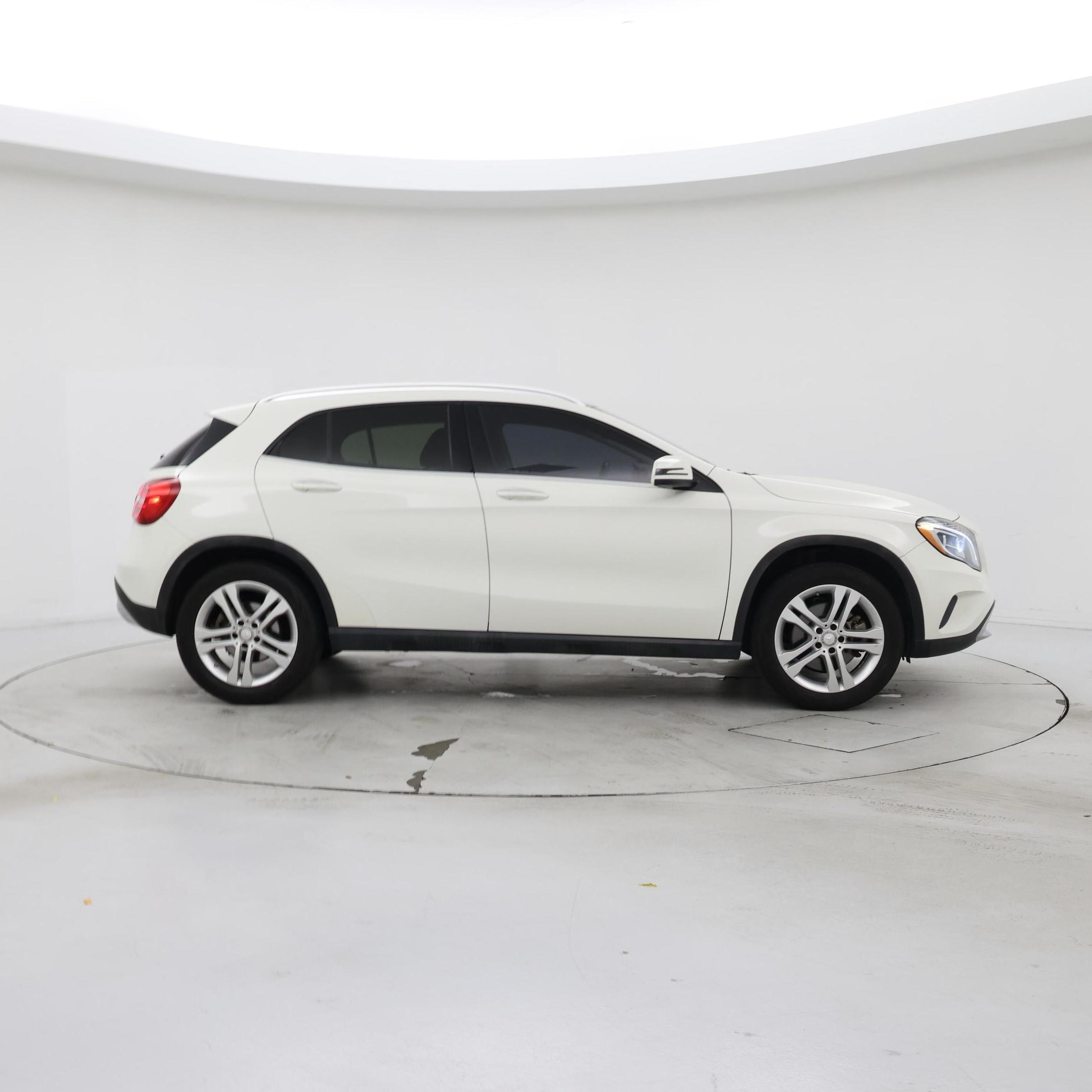 Thumbnail: 2015 Mercedes-Benz GLA - 7