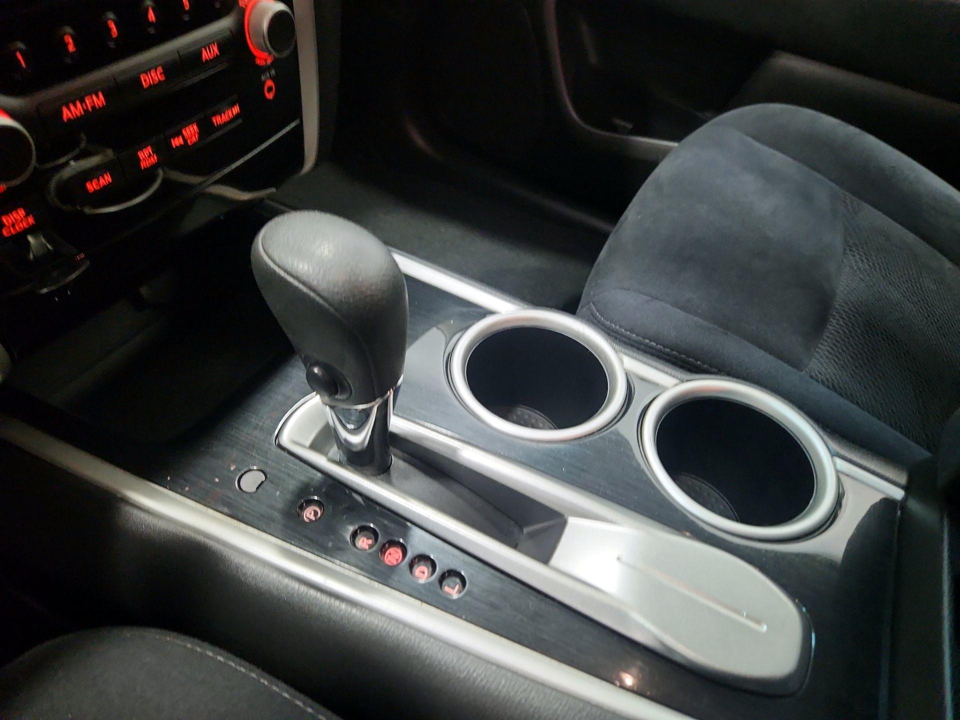 Thumbnail: 2013 Nissan Pathfinder - 16
