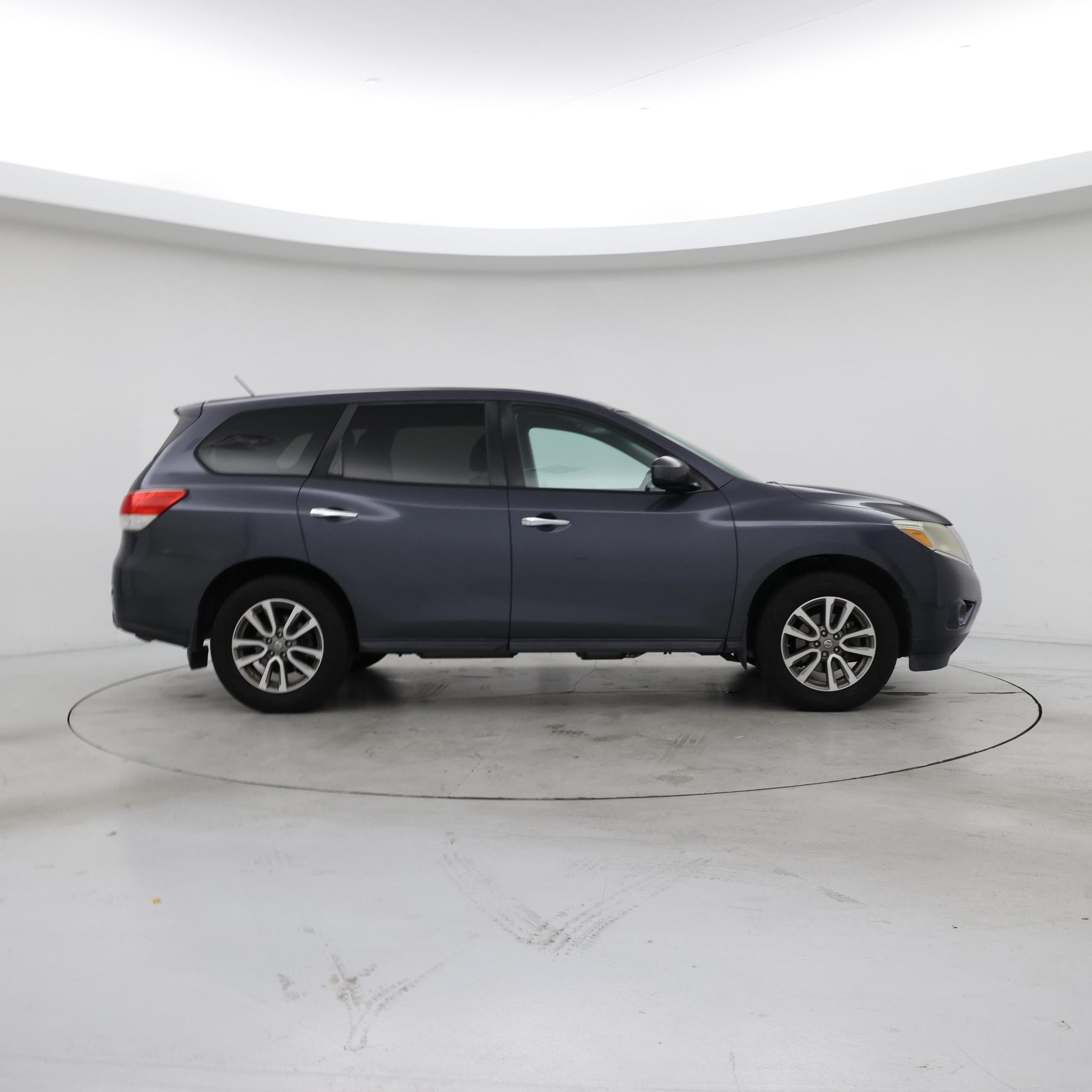 Thumbnail: 2013 Nissan Pathfinder - 7