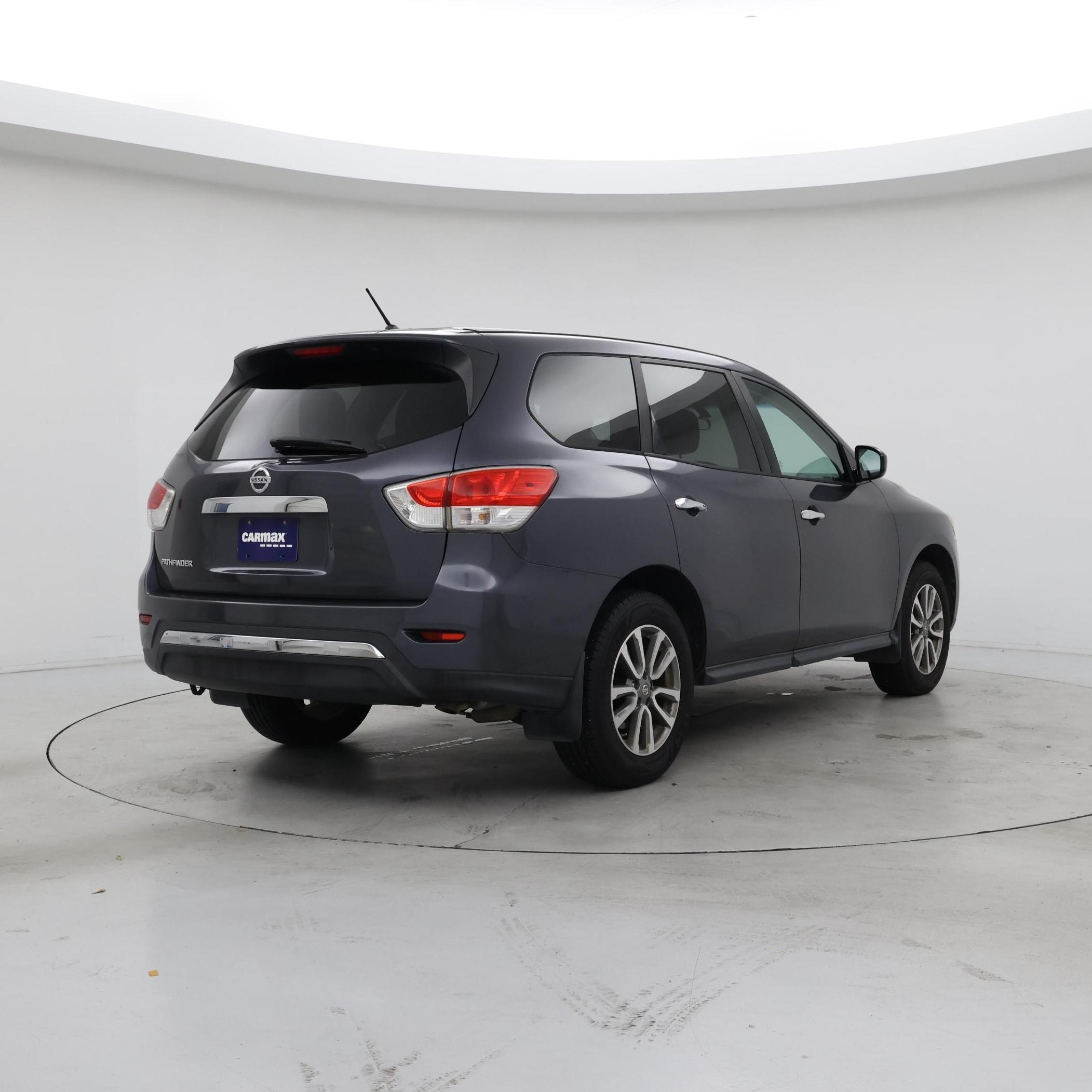 Thumbnail: 2013 Nissan Pathfinder - 8