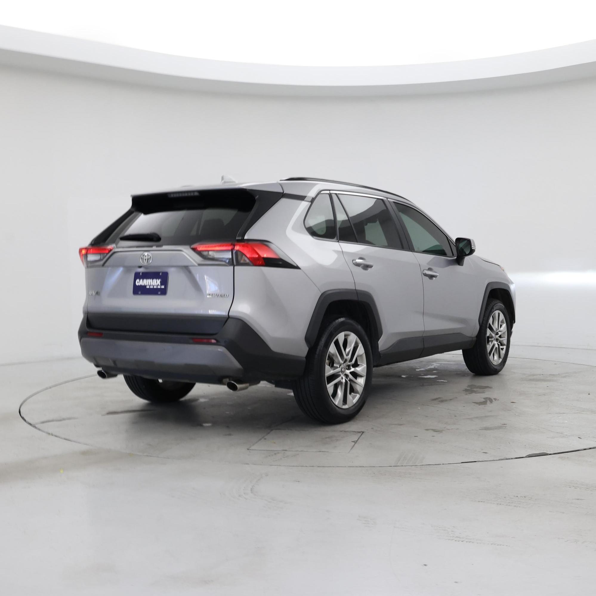 Thumbnail: 2021 Toyota RAV4 - 8