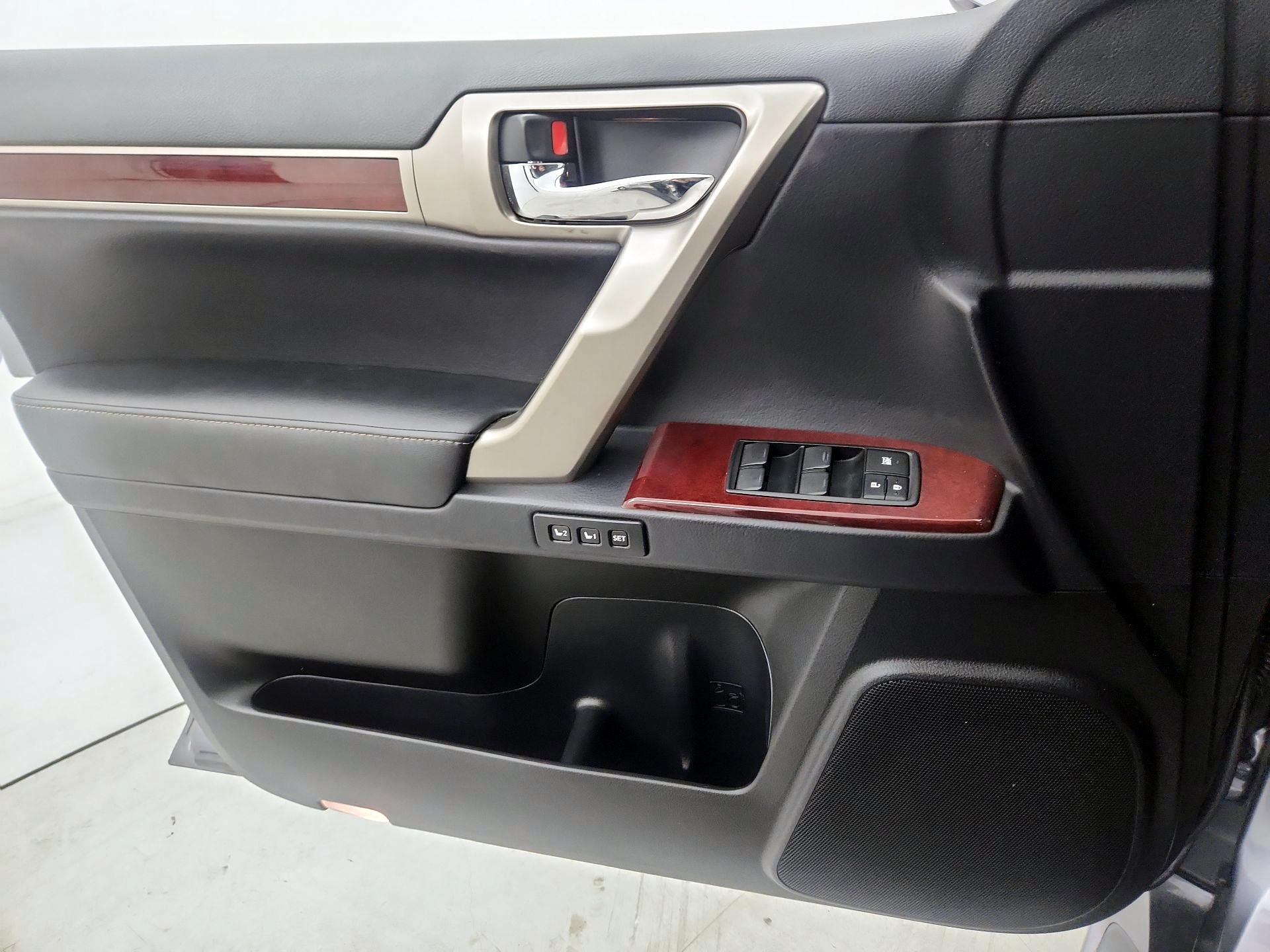 Thumbnail: 2019 Lexus GX - 12