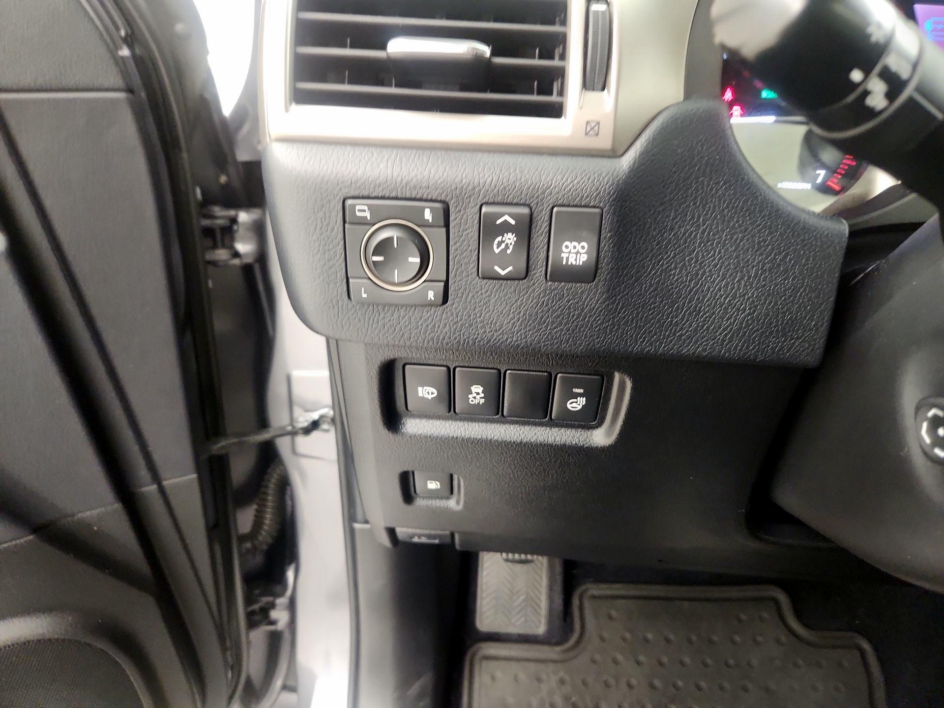 Thumbnail: 2019 Lexus GX - 13